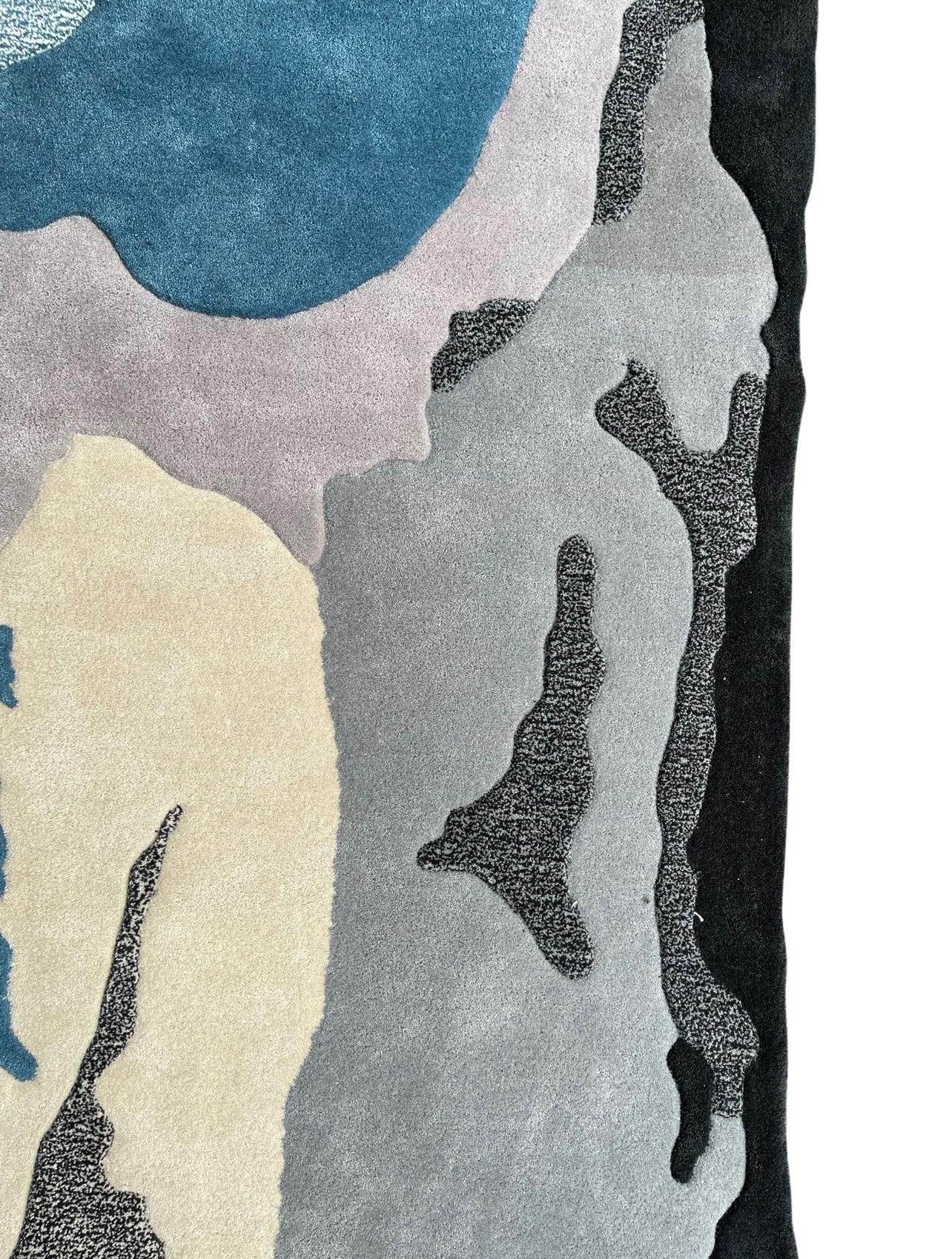 XXI secolo e contemporaneo Tappeto personalizzato 'Mis-Shapes' con combinazione di arancione, borgogna, rosa e blu tosca in vendita