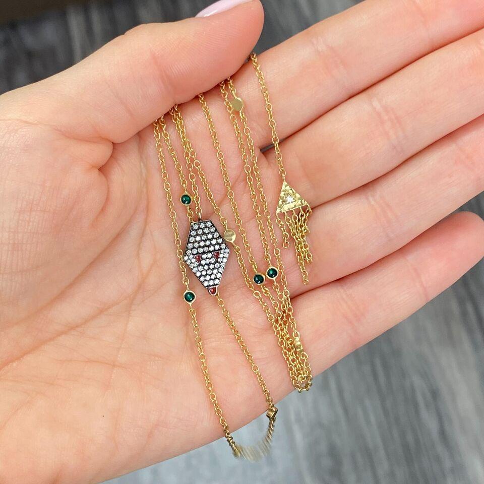 MISAHARA DRINA DOWNSTREAM Diamant- und grüne Emaille-Lariat-Halskette aus 18 Karat Gold mit Diamanten für Damen oder Herren im Angebot