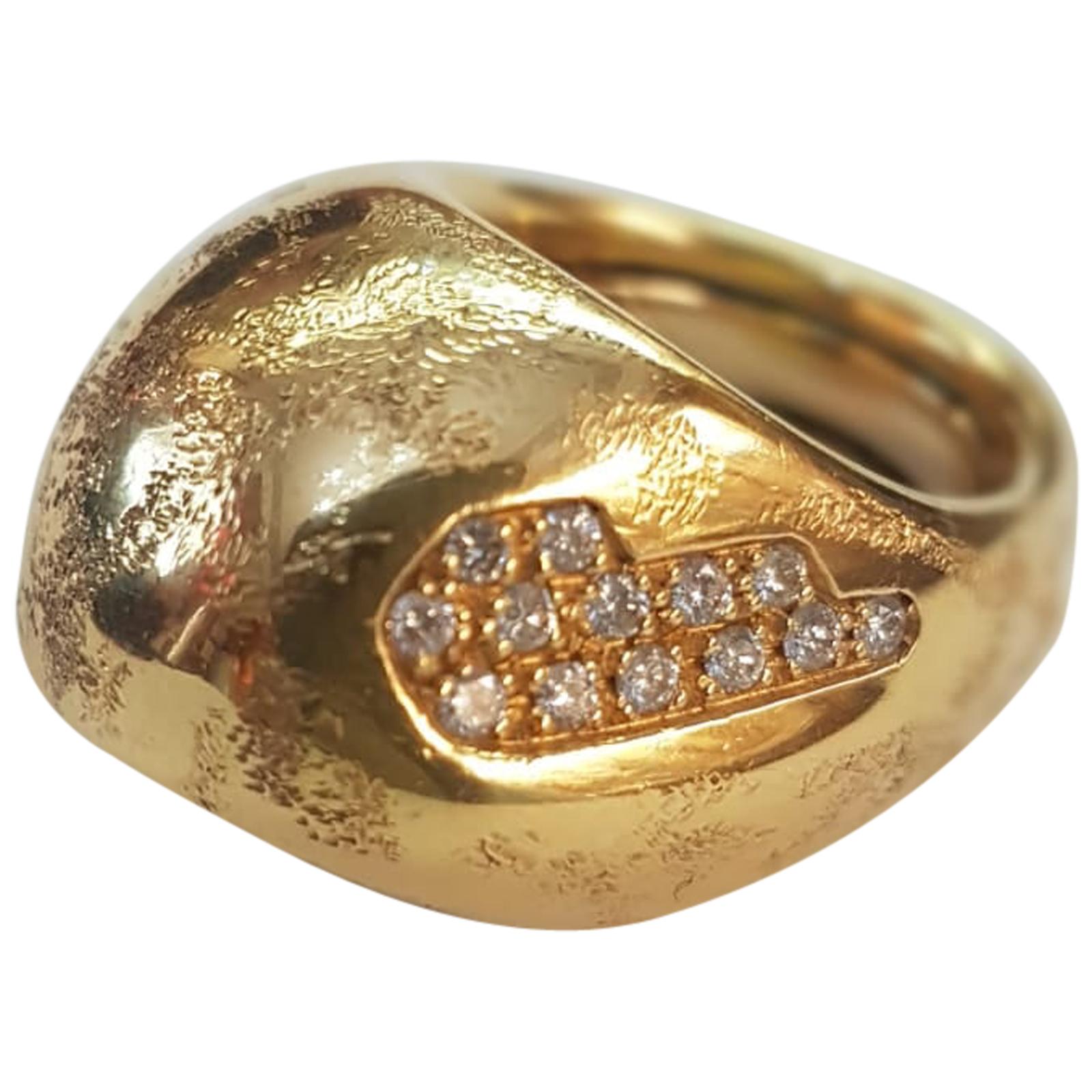 Misani 18 Karat Yellow Gold Diamond Ring For Sale