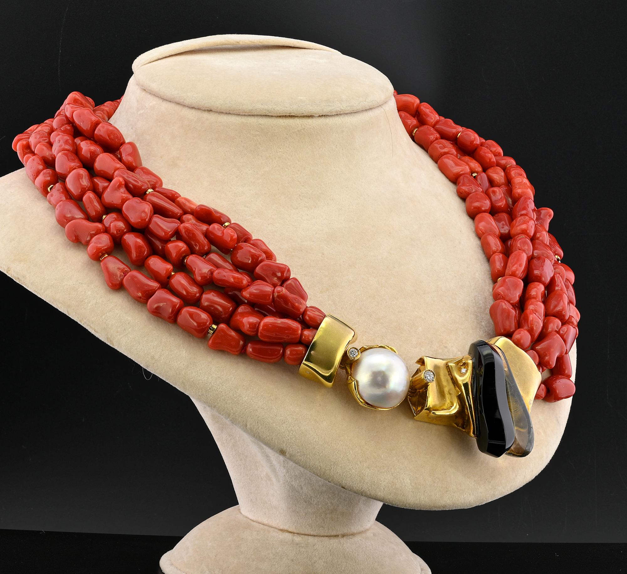 Collana Misani Milan Sardinia in corallo a più fili con diamanti e perle Onyx 18 KT In condizioni buone in vendita a Napoli, IT