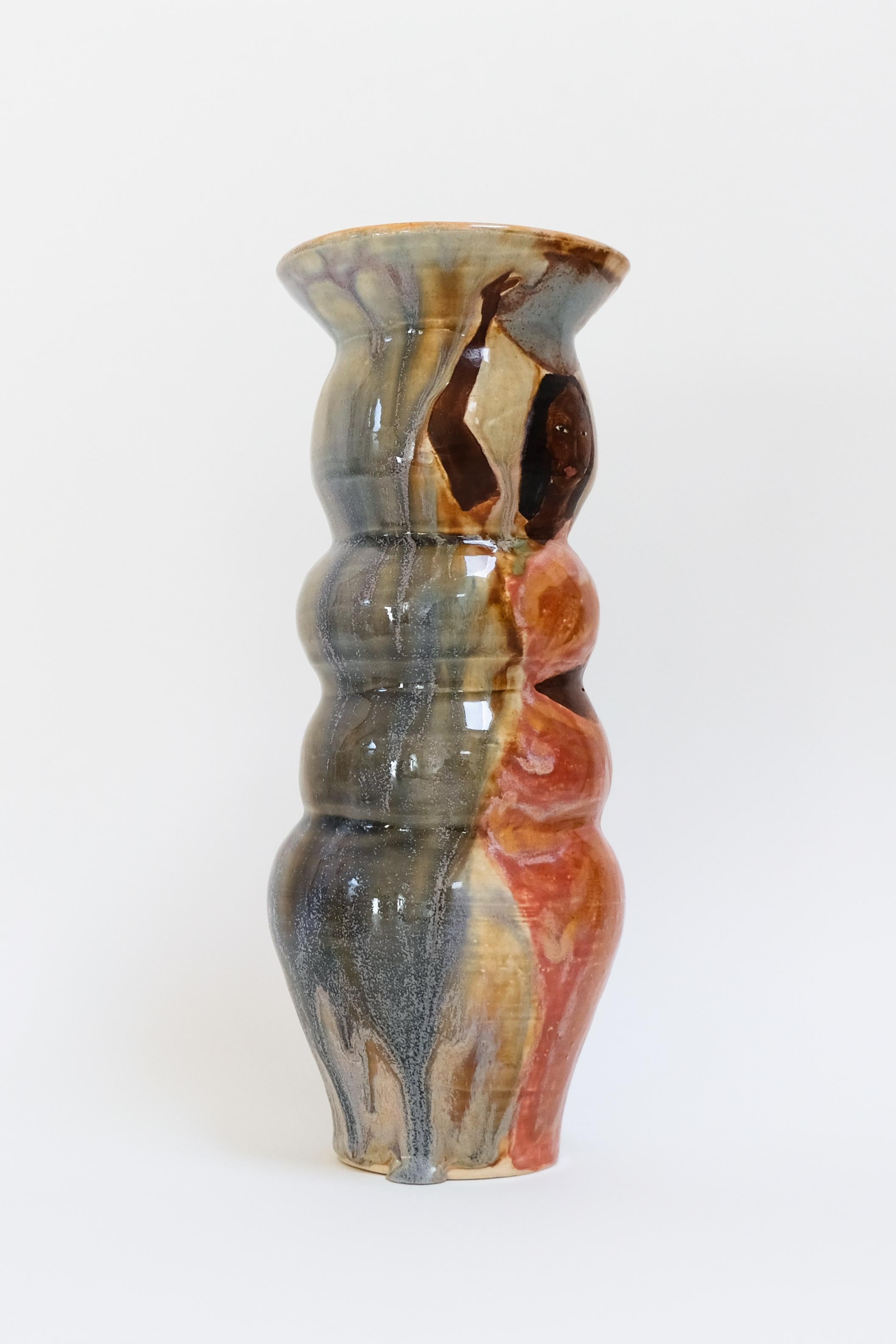 antique vase meaning in urdu