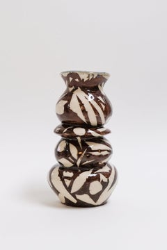 Mur Vessel 2, Porcelain Clay with Coloured Slip, 2021