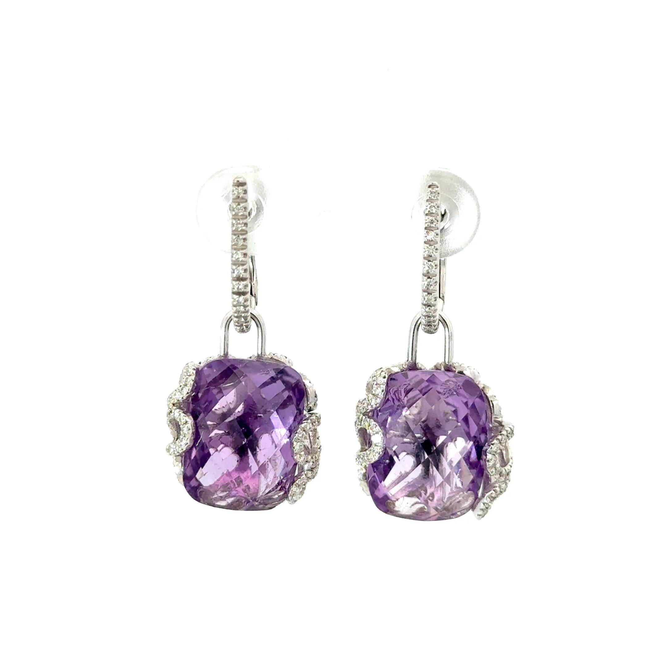 Nuevos pendientes colgantes Miseno de amatista y diamante en oro blanco de 18 quilates. Los pendientes tienen 2,80 ctw de amatista, acentuados por 0,98 ctw de diamantes redondos brillantes. Los colgantes son extraíbles y reversibles. El precio