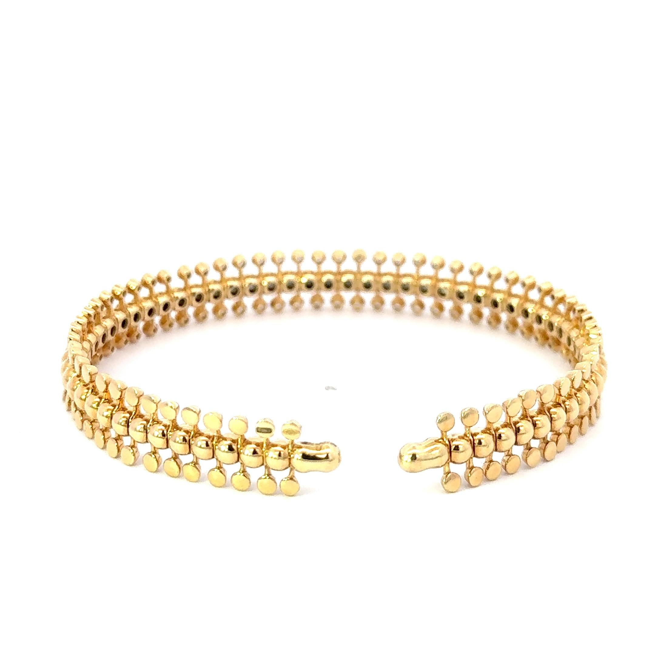 New Miseno Three Row Diamond Bracelet in 18K Yellow Gold. Le bracelet comporte 1.73ctw de diamants ronds brillants. Le prix de vente normal est de 10 900 dollars.
21 grammes 