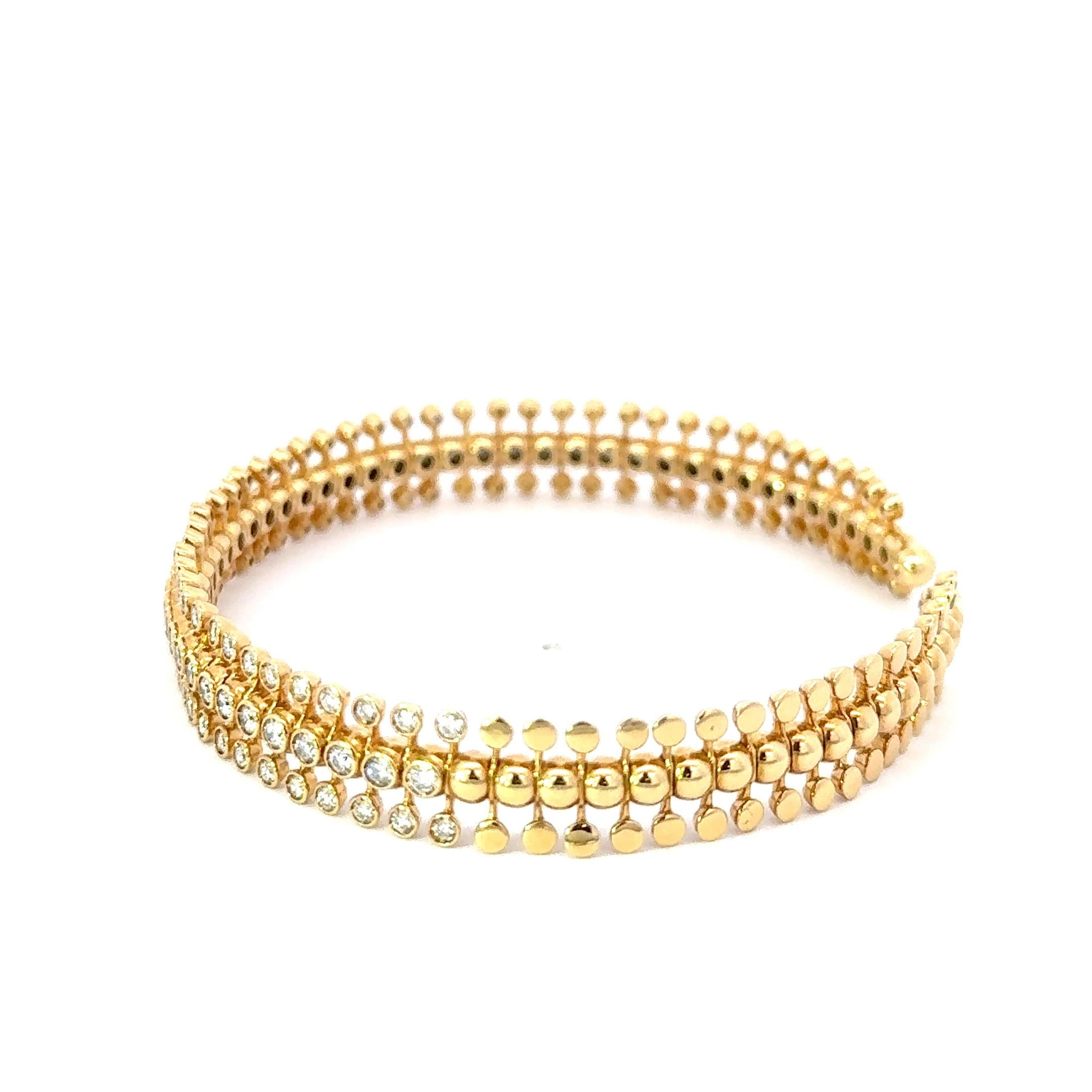 Miseno Bracelet en or jaune 18 carats à trois rangées de diamants 1,73 ctw Neuf - En vente à Dallas, TX