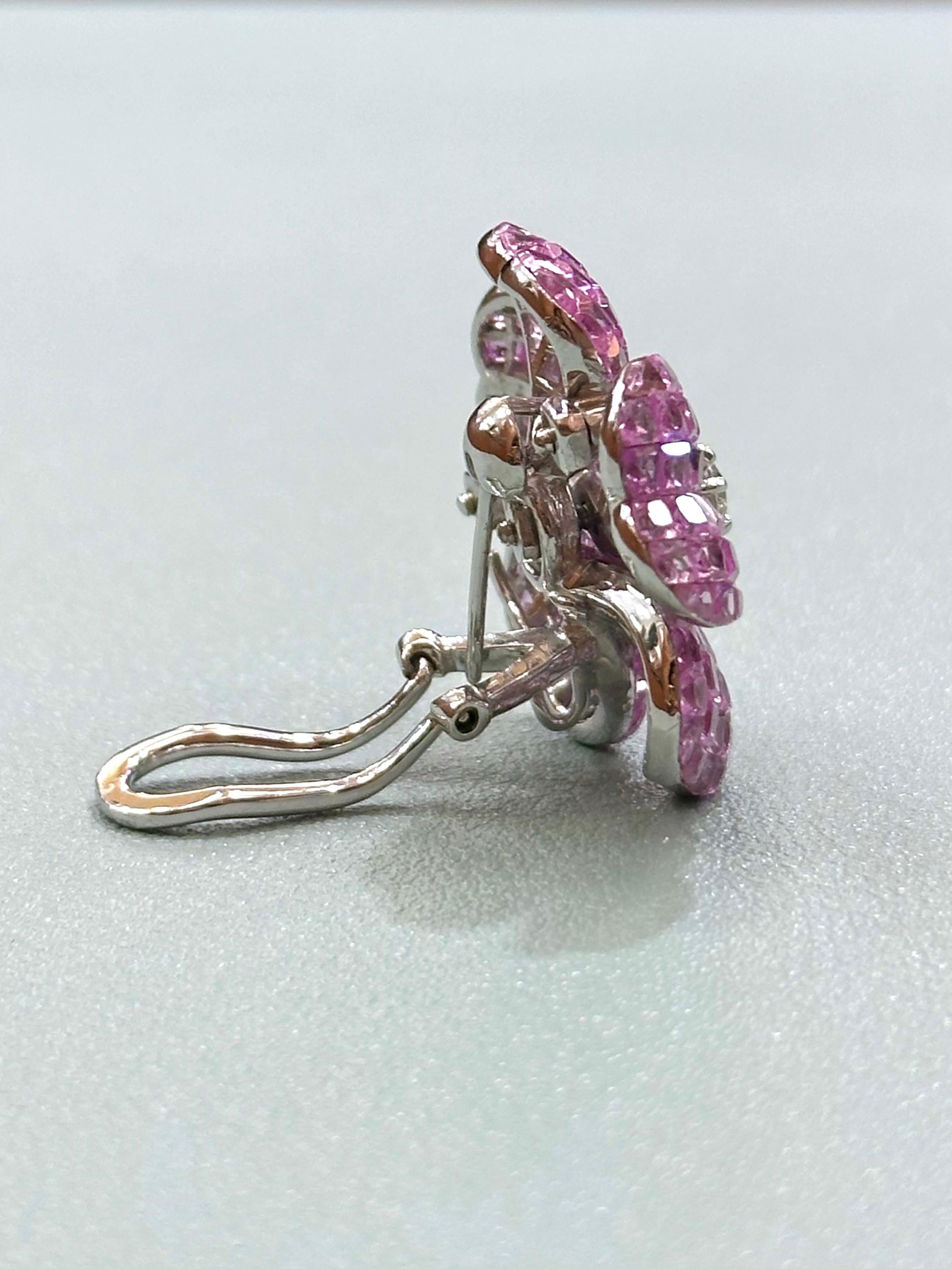 Ungleiche, unsichtbar gefasste Blumenohrringe mit rosa Saphiren und Diamanten im Zustand „Neu“ im Angebot in New York, NY
