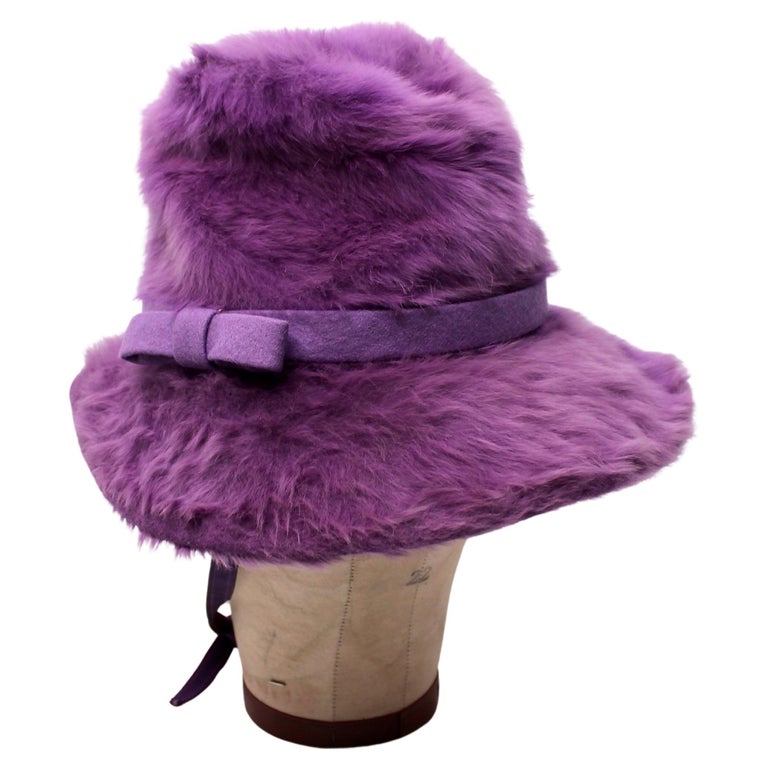 Vintage Miss Dior Hats - 2 For Sale at 1stDibs display picture 3