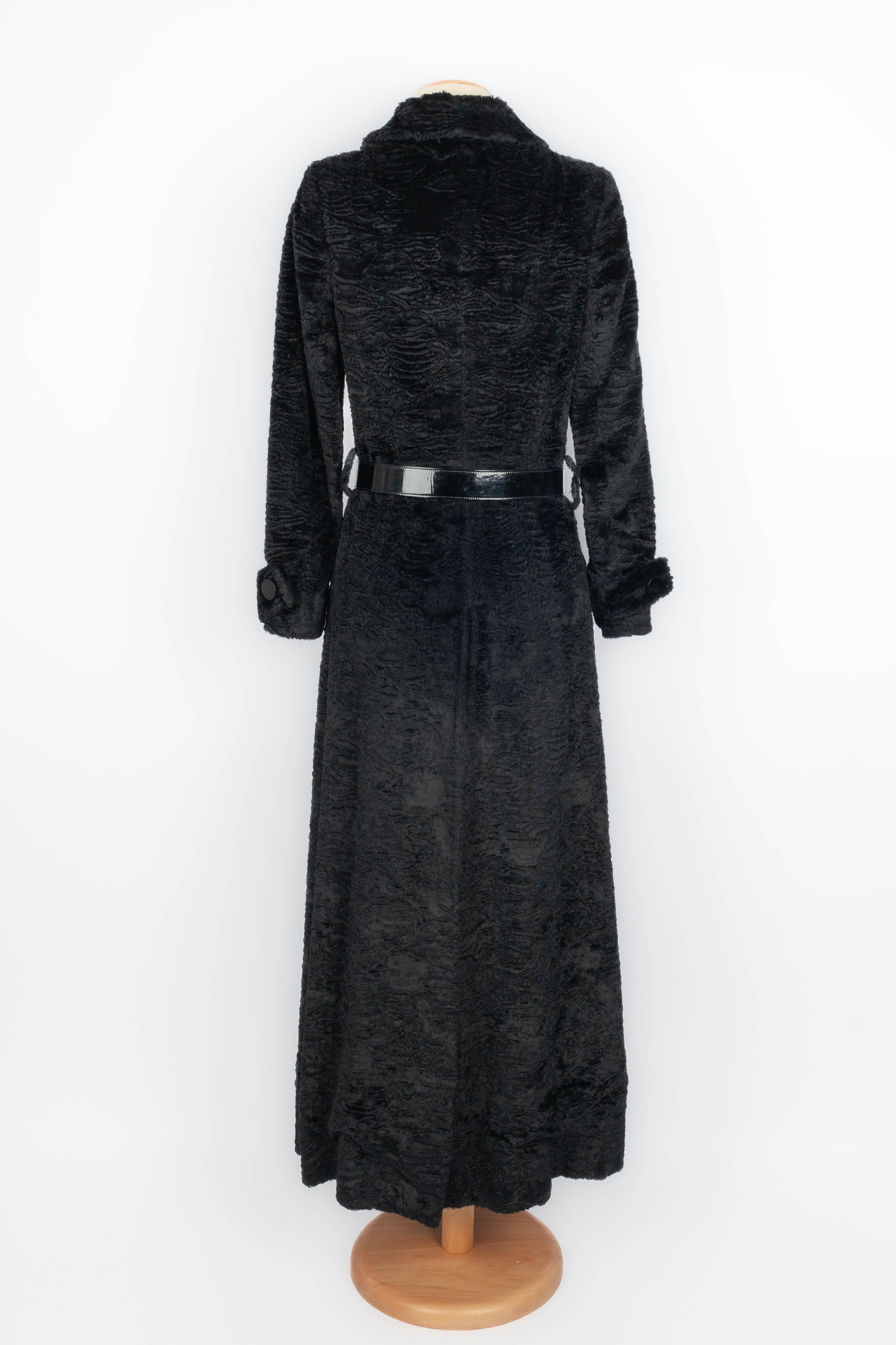 Miss Dior fur coat In Good Condition In SAINT-OUEN-SUR-SEINE, FR