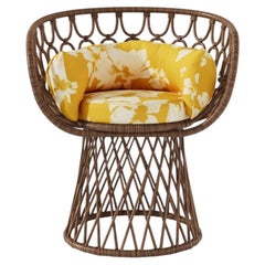 Fauteuil Miss Lo en rotin teinté, contreplaqué et mousse HR par POPUS EDITIONS