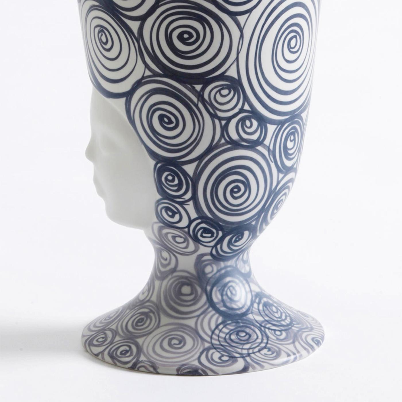 XXI secolo e contemporaneo Vaso Miss Olga in vendita