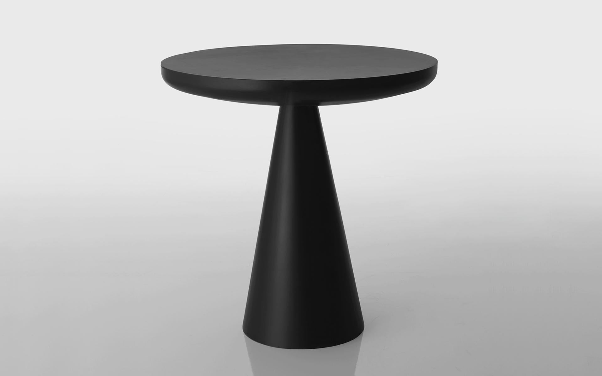 Miss table by Imperfettolab
Dimensions: Ø 84 x H 85 cm
Materials: Fiberglass

Imperfetto Lab
Who we are ? We are a family.
Verter Turroni, Emanuela Ravelli and our children Elia, Margherita and Eusebio.
All together, we are separate parts and