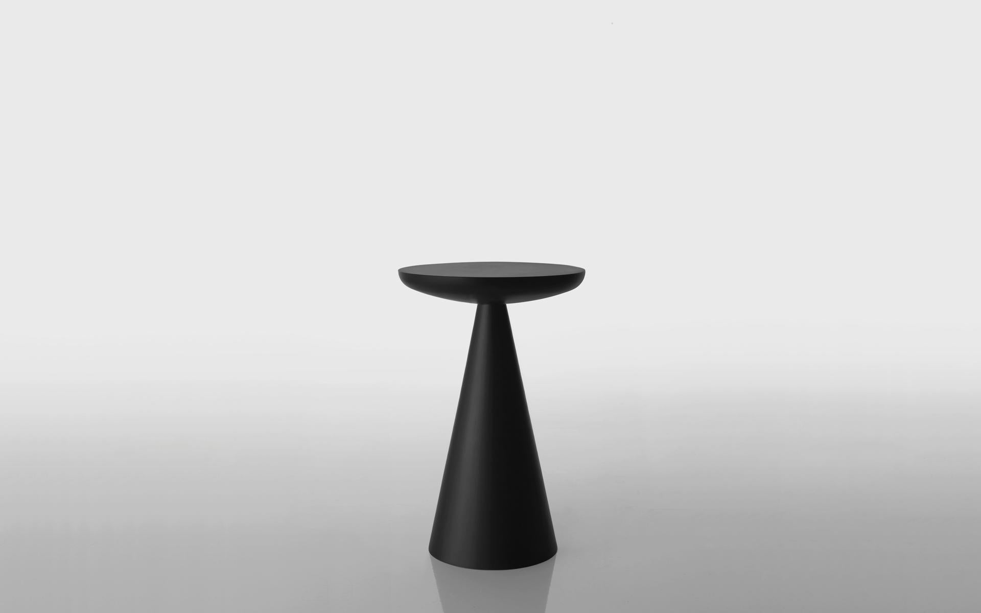 Miss table by Imperfettolab
Dimensions: Ø 32 x H 56.5 cm
Materials: Fiberglass

Imperfetto Lab
Who we are ? We are a family.
Verter Turroni, Emanuela Ravelli and our children Elia, Margherita and Eusebio.
All together, we are separate parts