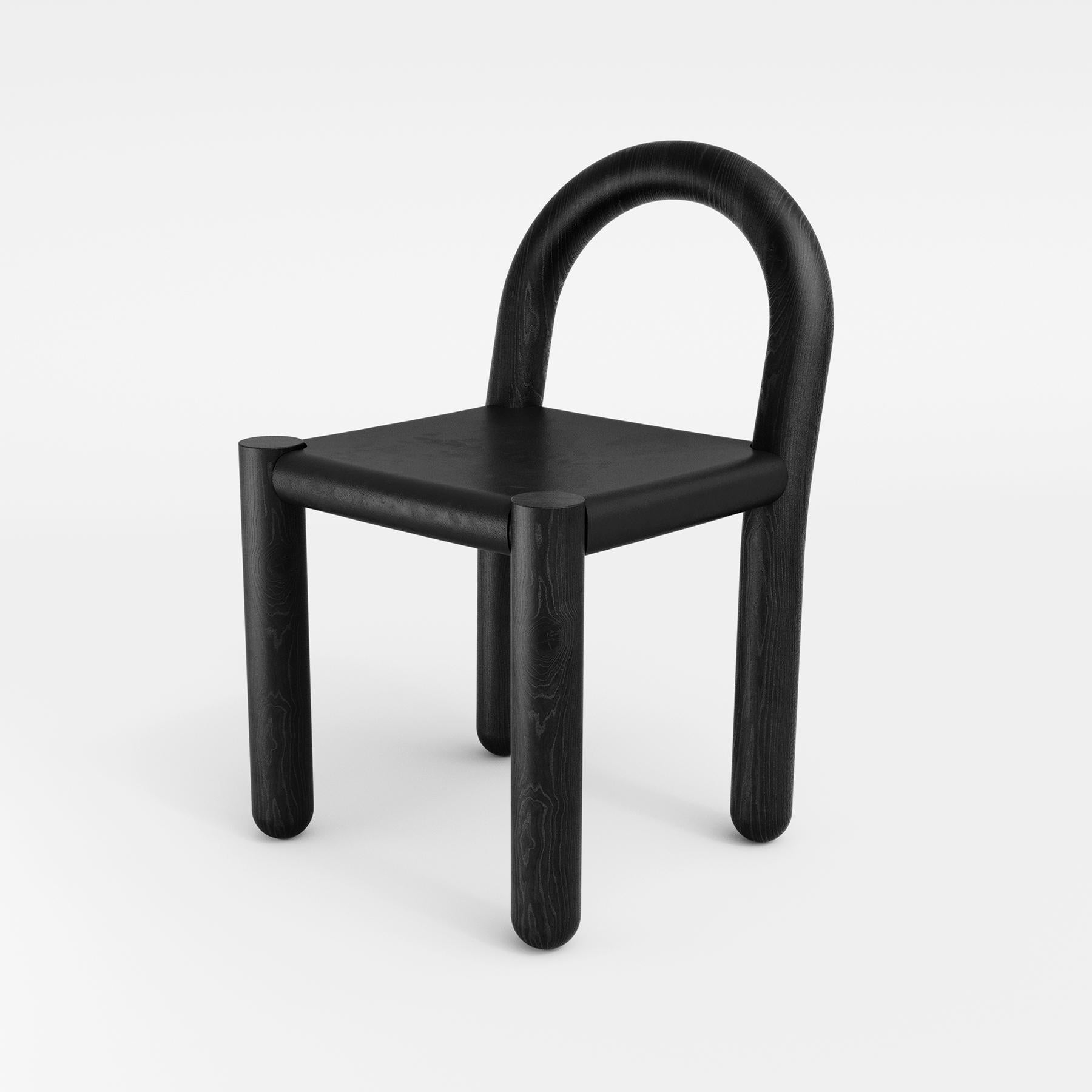 Hand-Crafted Missa Chair in Leather and Wood by Pedro Paulo Venzon