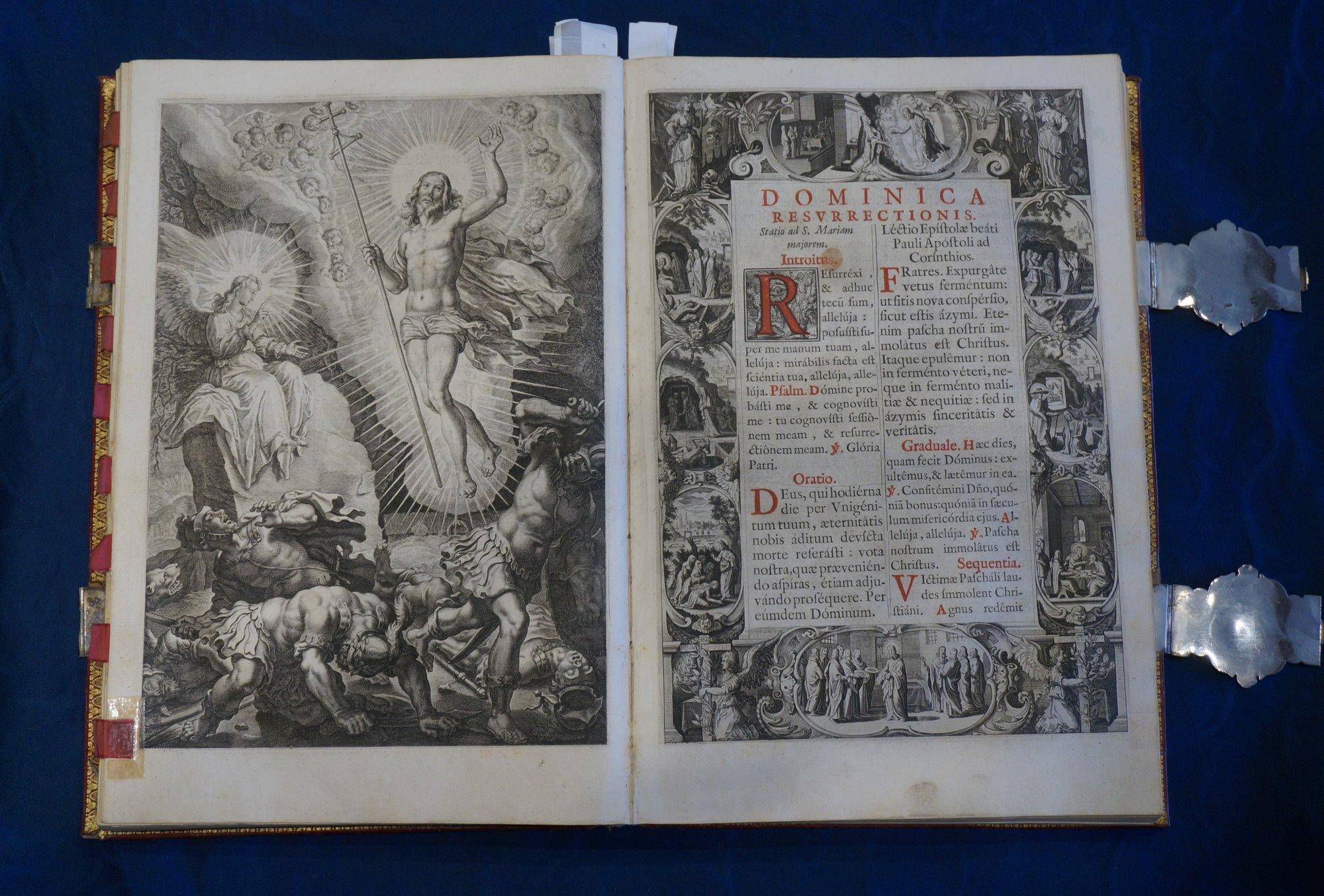 Missal with numerous engravings by Cornelis Galle, early 17th c. In Fair Condition In DEVENTER, NL