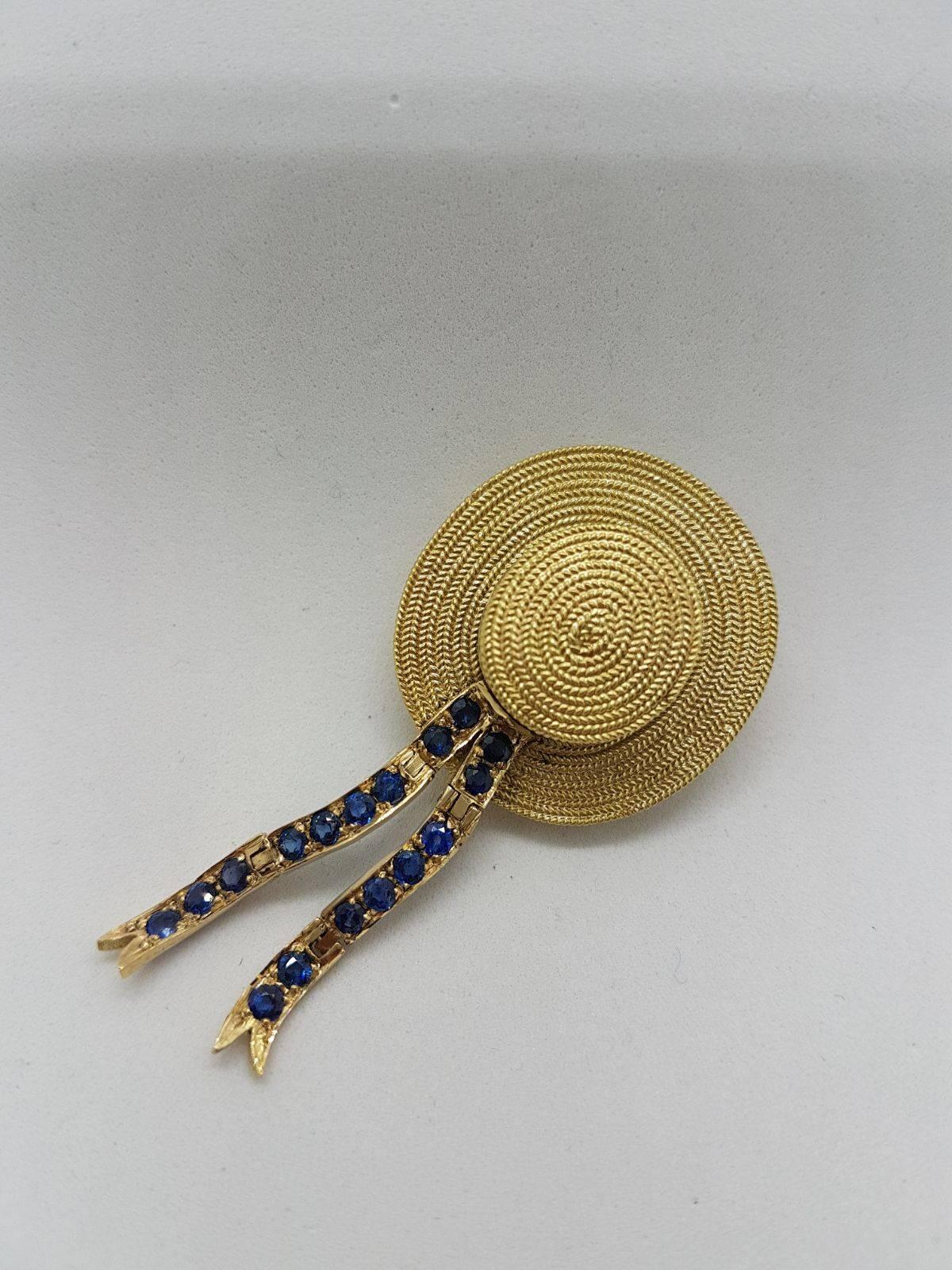 Women's or Men's Missiaglia Gold and Sapphire Gondolier Hat Brooch For Sale
