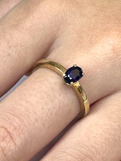Missian Jewelery ring with 0.58 carat sapphires and 18 karat gold