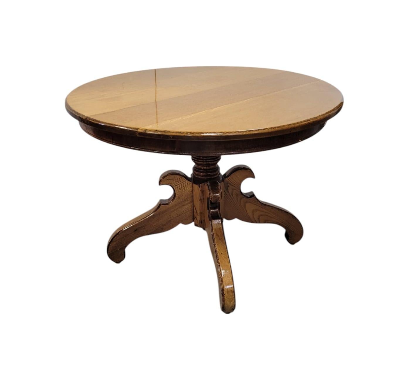 American Mission / Arts and Crafts Oak Pedestal Side Table, c. 1890–1920 For Sale