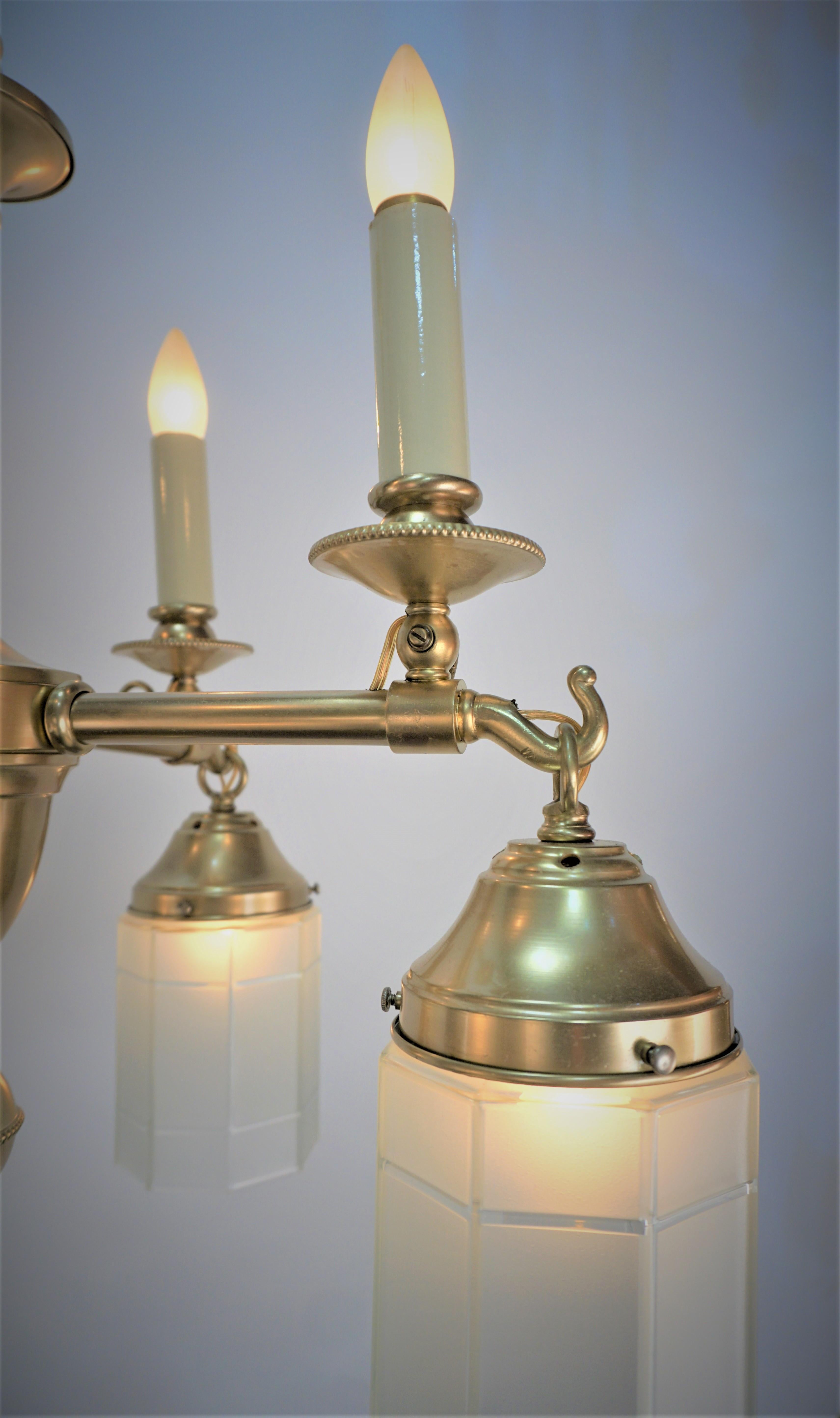 Early 20th Century Mission, Arts & Crafts American Eight Lights Brass Chandelier For Sale