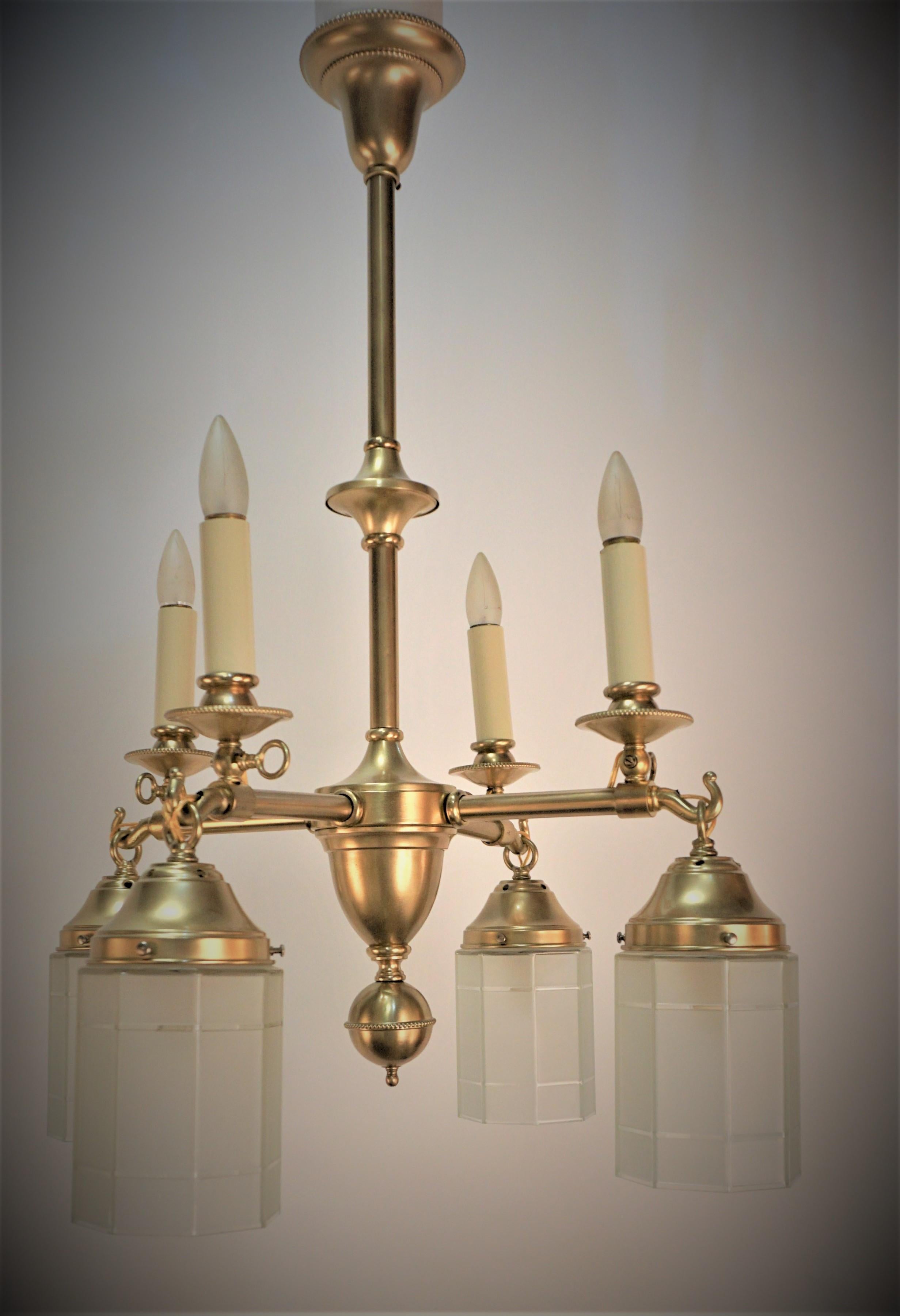 Mission, Arts & Crafts American Eight Lights Brass Chandelier For Sale 5