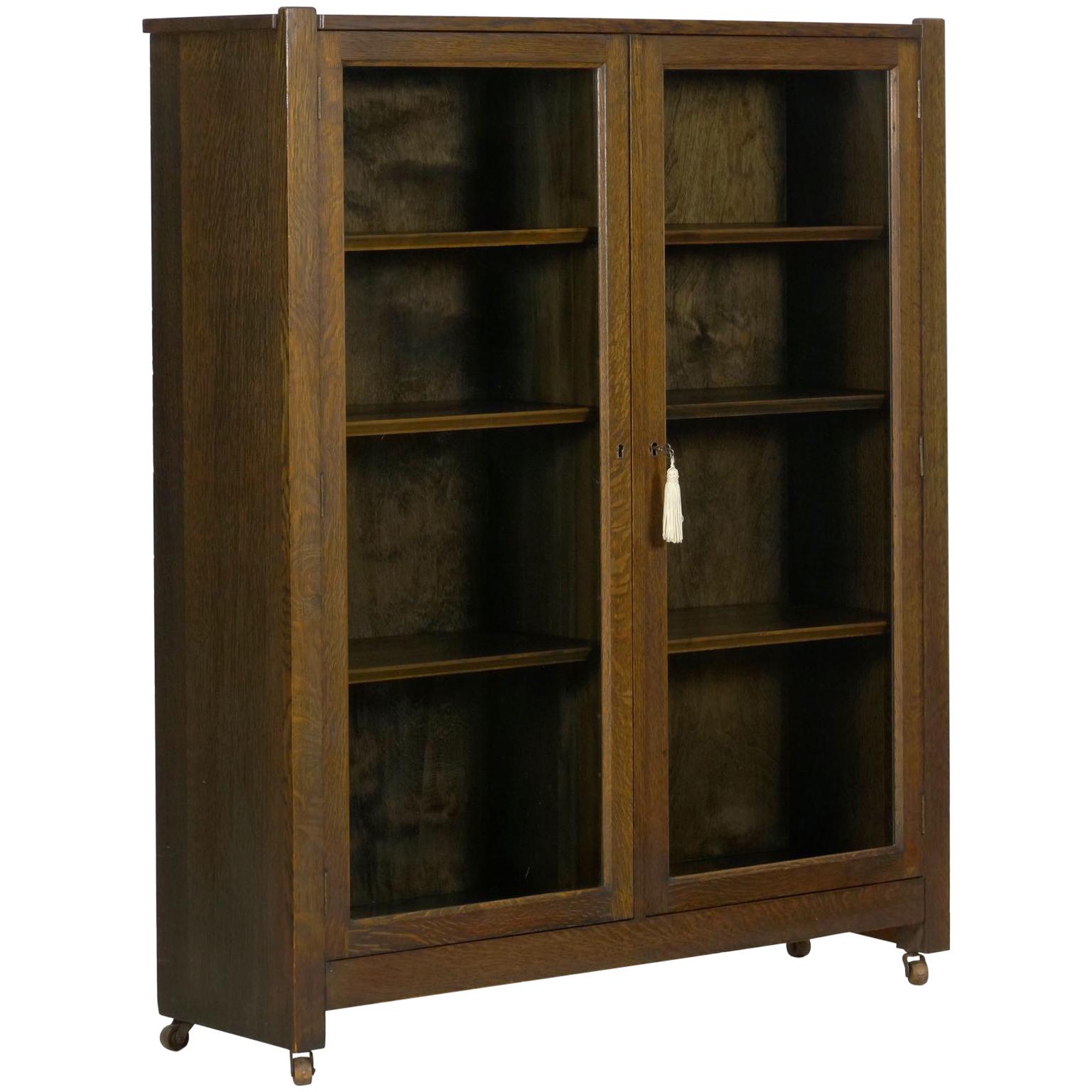 Mission Arts & Crafts Oak Antique Bookcase Bookshelf Cabinet, 20th Century
