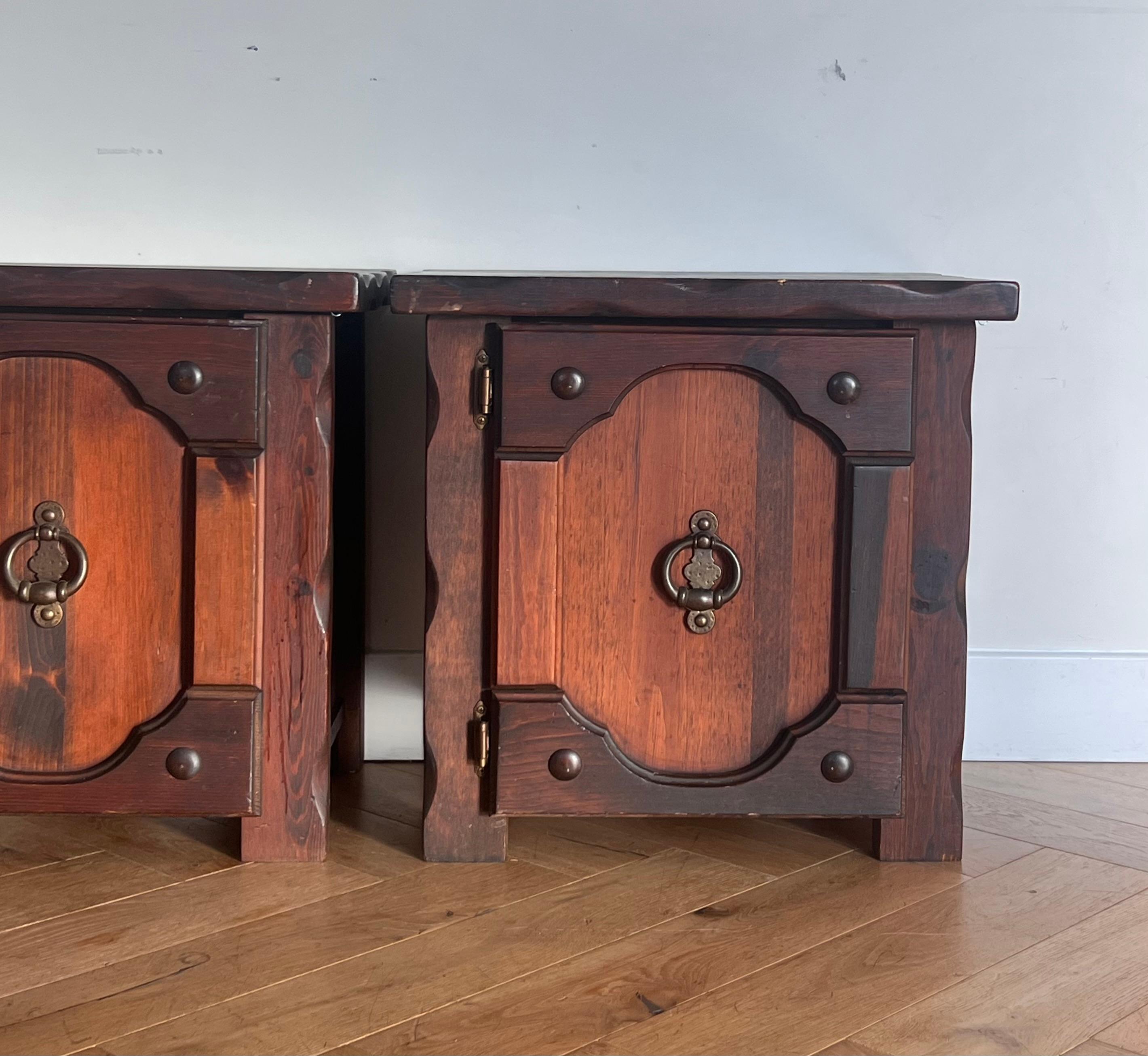 Mission craftsman gothic wooden nightstands with iron hardware, circa 1970 For Sale 4