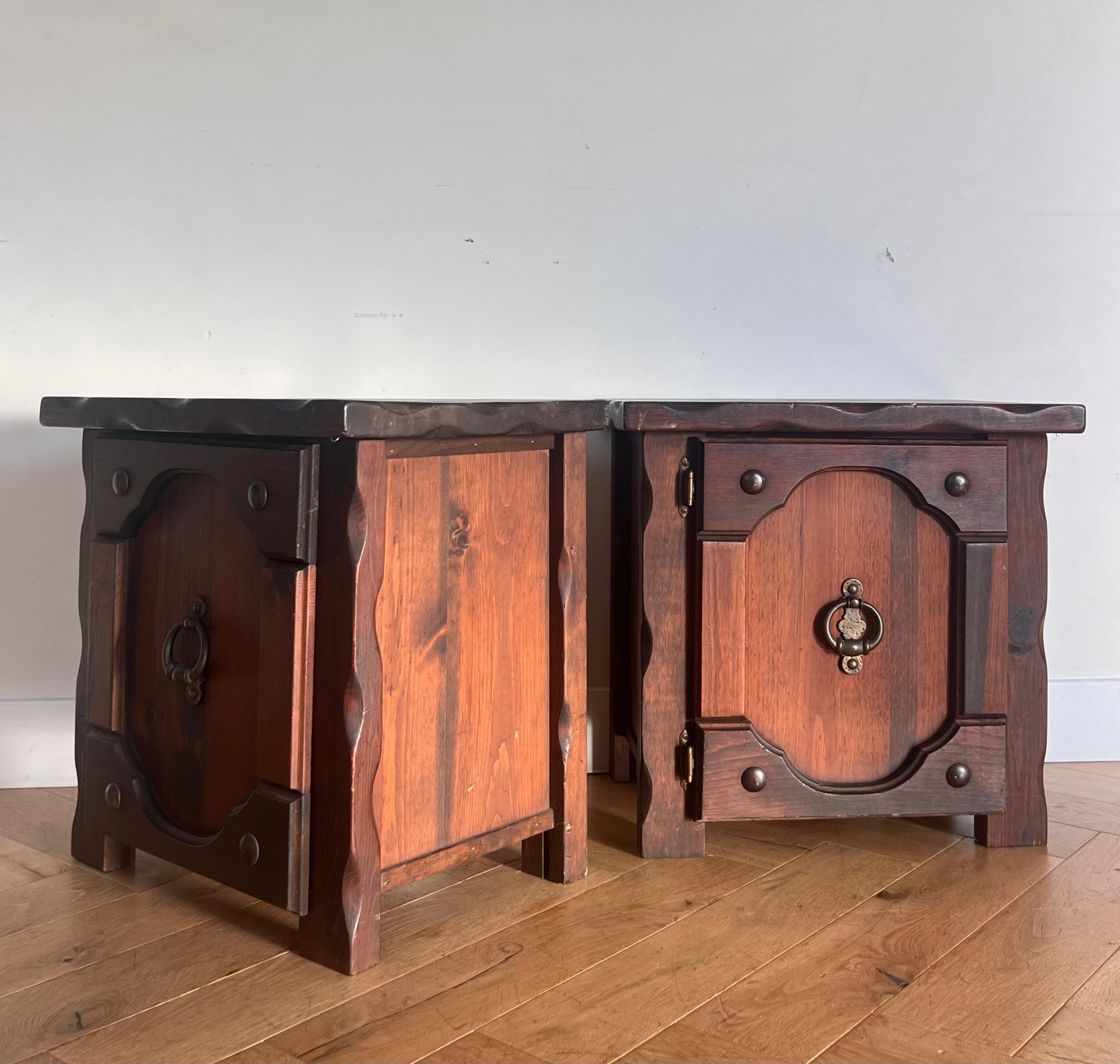 Mission craftsman gothic wooden nightstands with iron hardware, circa 1970 For Sale 6