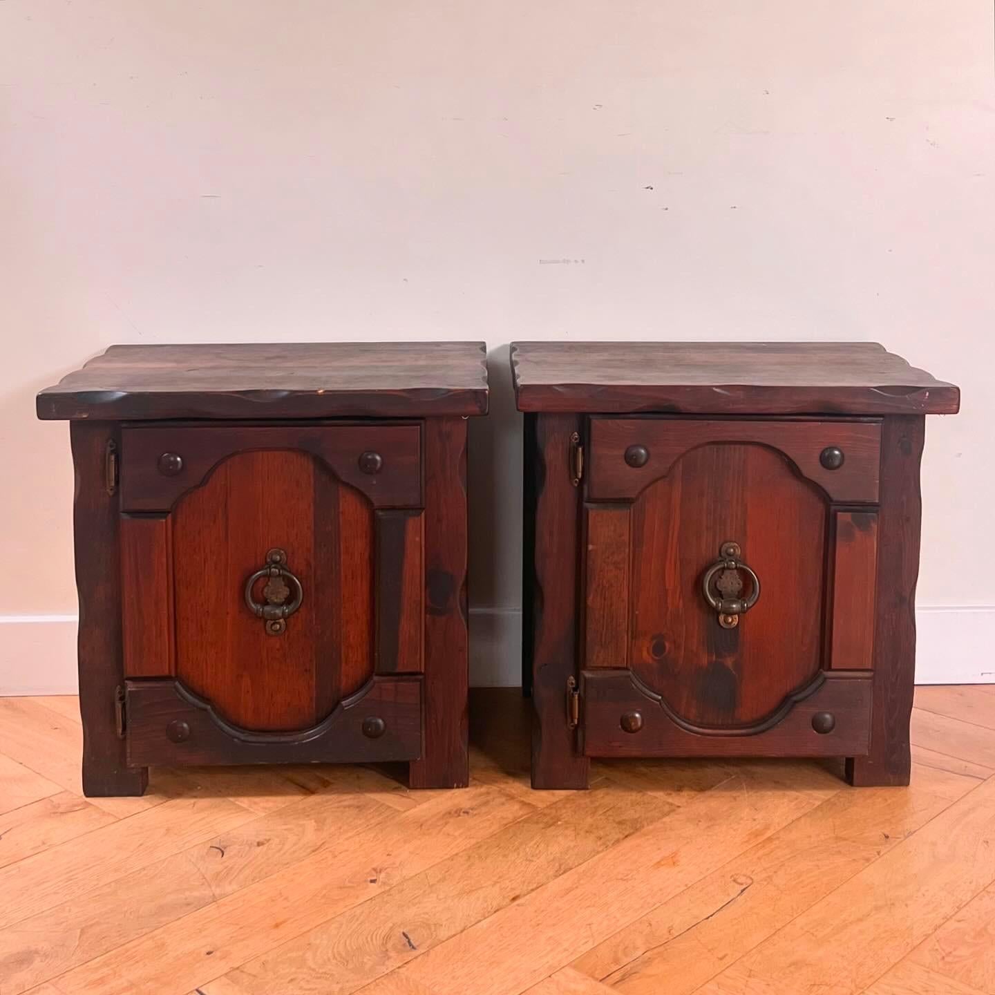 Mission craftsman gothic wooden nightstands with iron hardware, circa 1970 For Sale 11