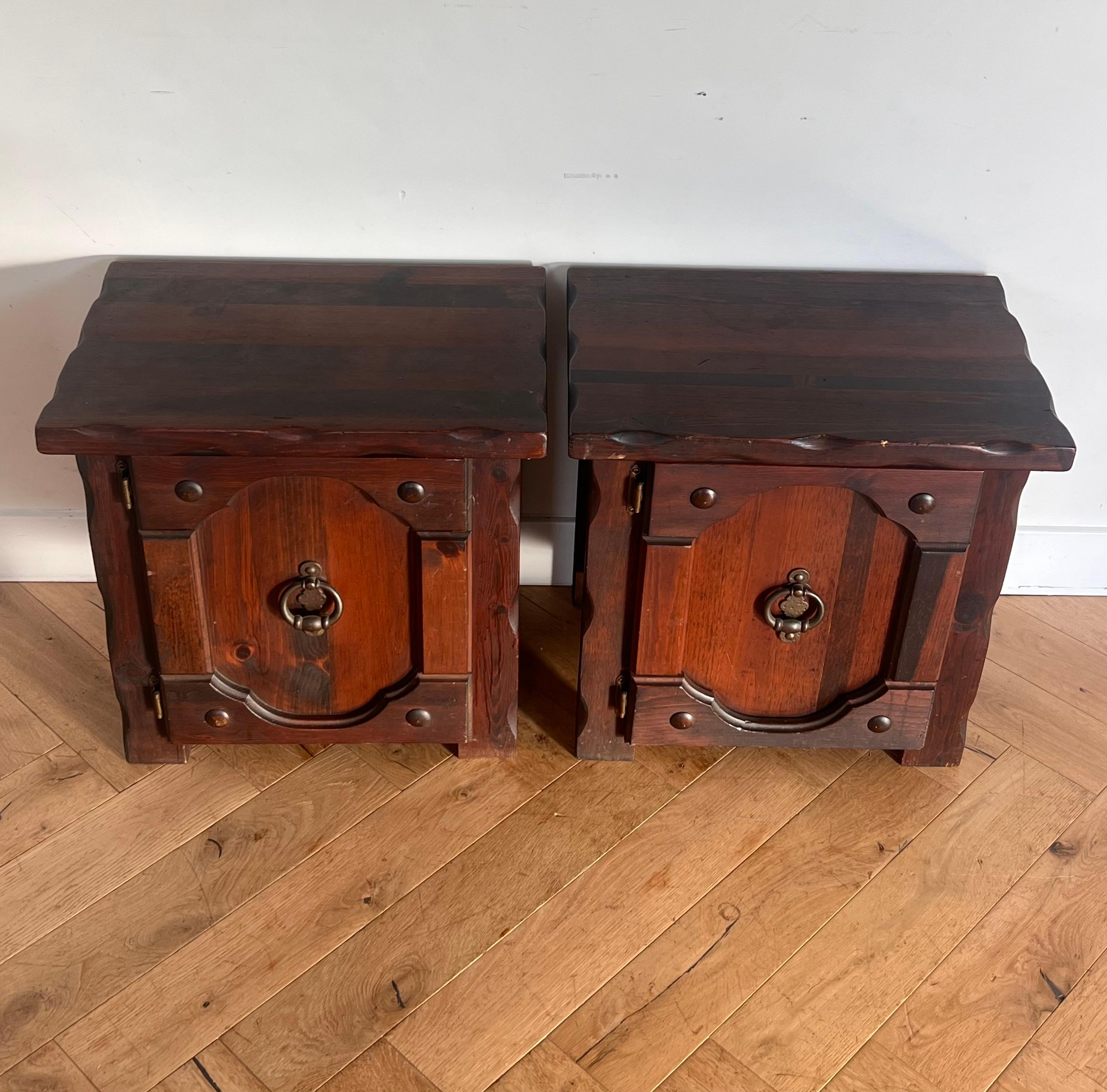 Mission craftsman gothic wooden nightstands with iron hardware, circa 1970 In Good Condition For Sale In View Park, CA
