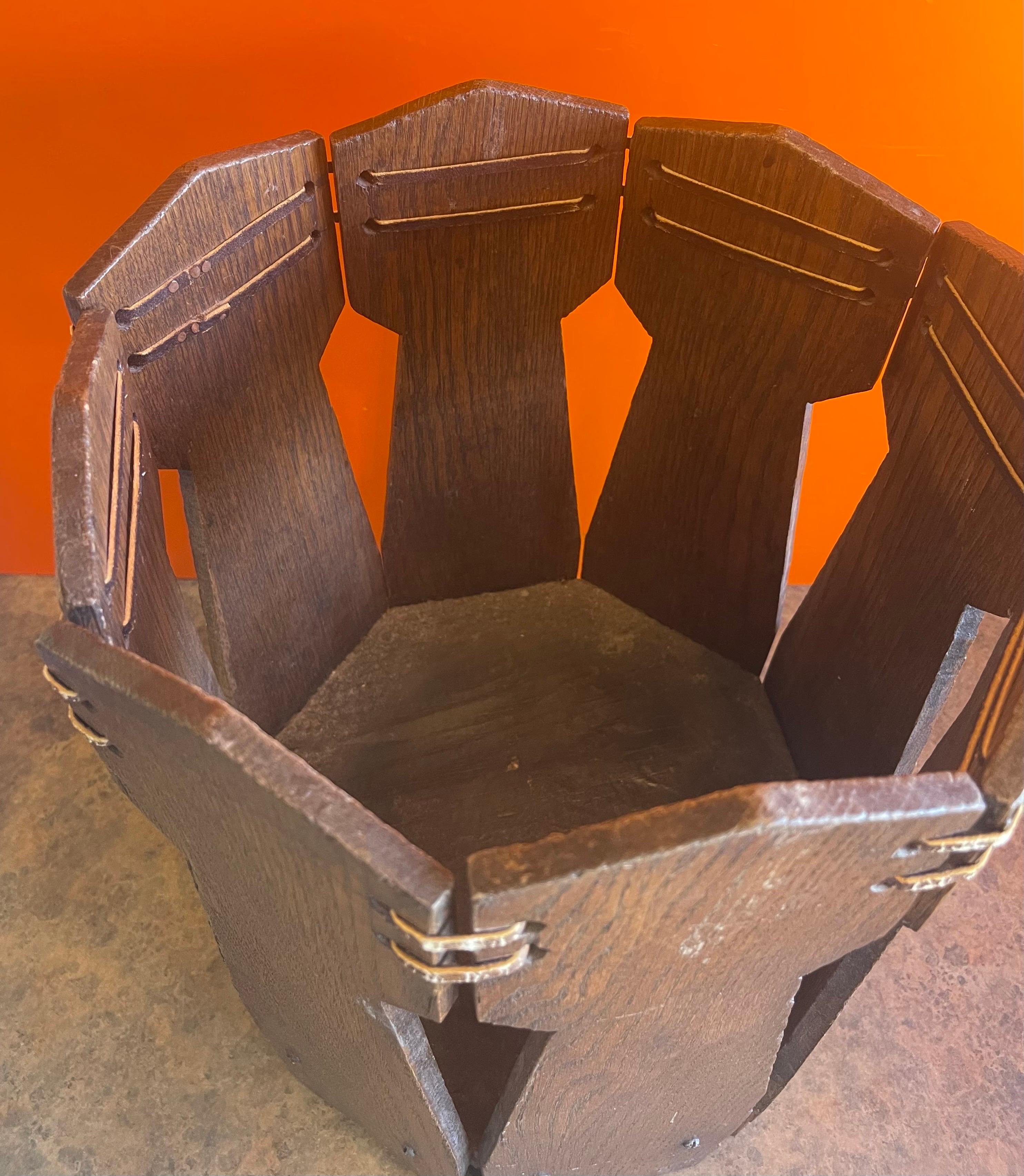 Mission / Craftsman Style American Quarter Sawn Oak Waste Basket For Sale 6