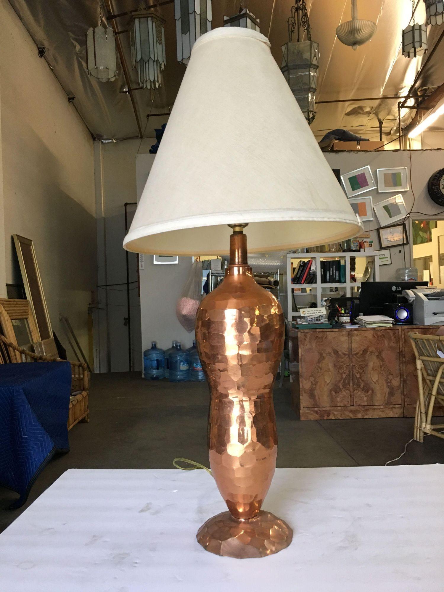 Mission Inspired Hand-Hammered Peanut Shaped Copper Lamp, Pair In Excellent Condition For Sale In Van Nuys, CA
