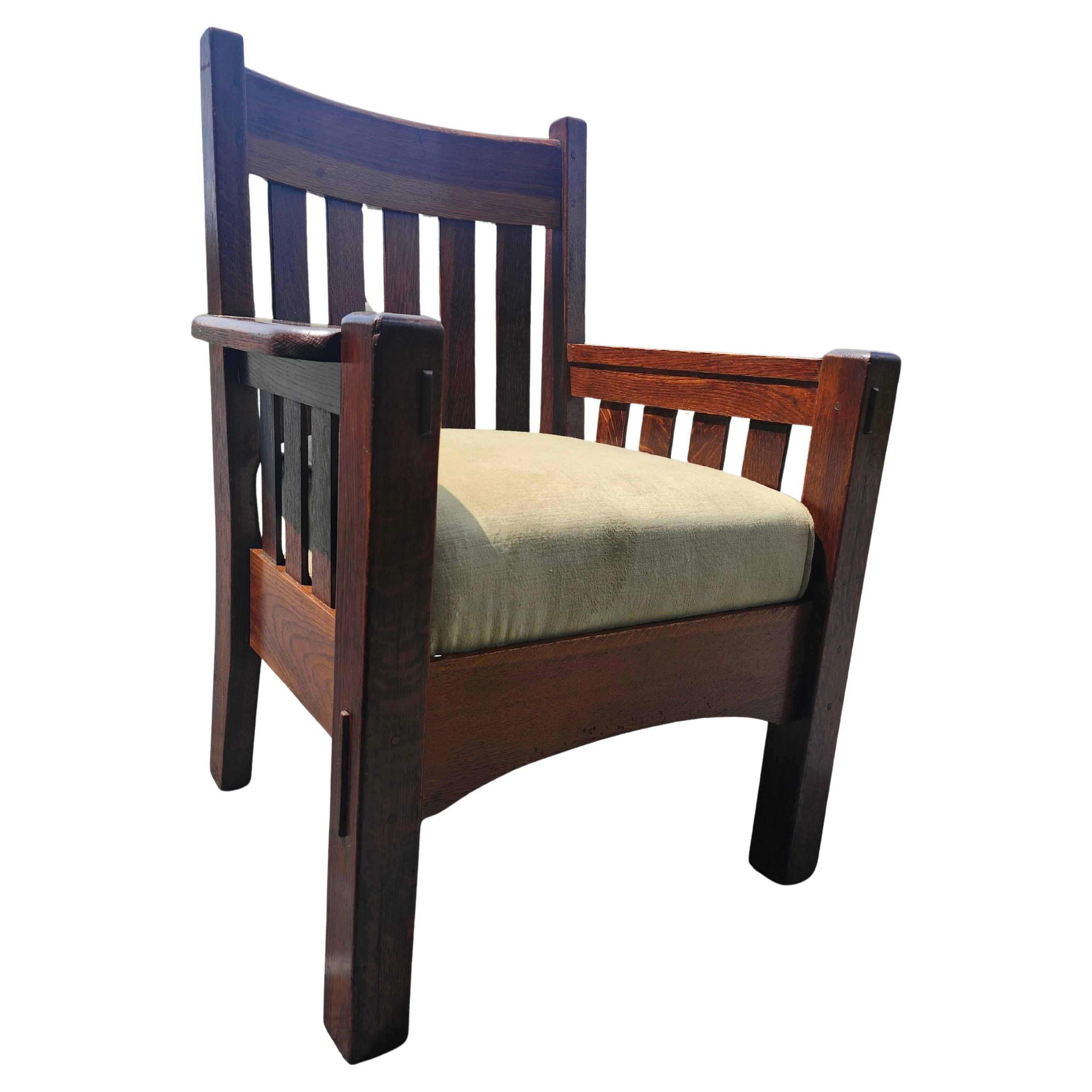 Arts and Crafts Fauteuil de salon Mission Oak Arts & Crafts par Harden Furniture Co. Motise & Tenon en vente