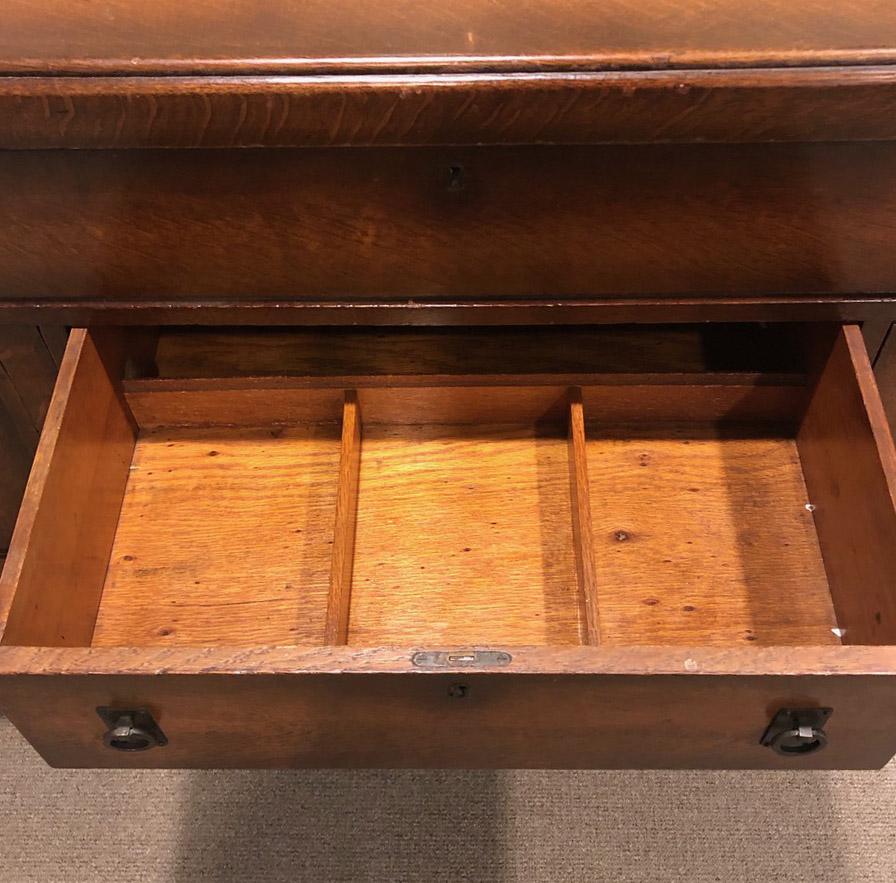 Enfilade Mission en chêne Arts & Crafts en vente 1