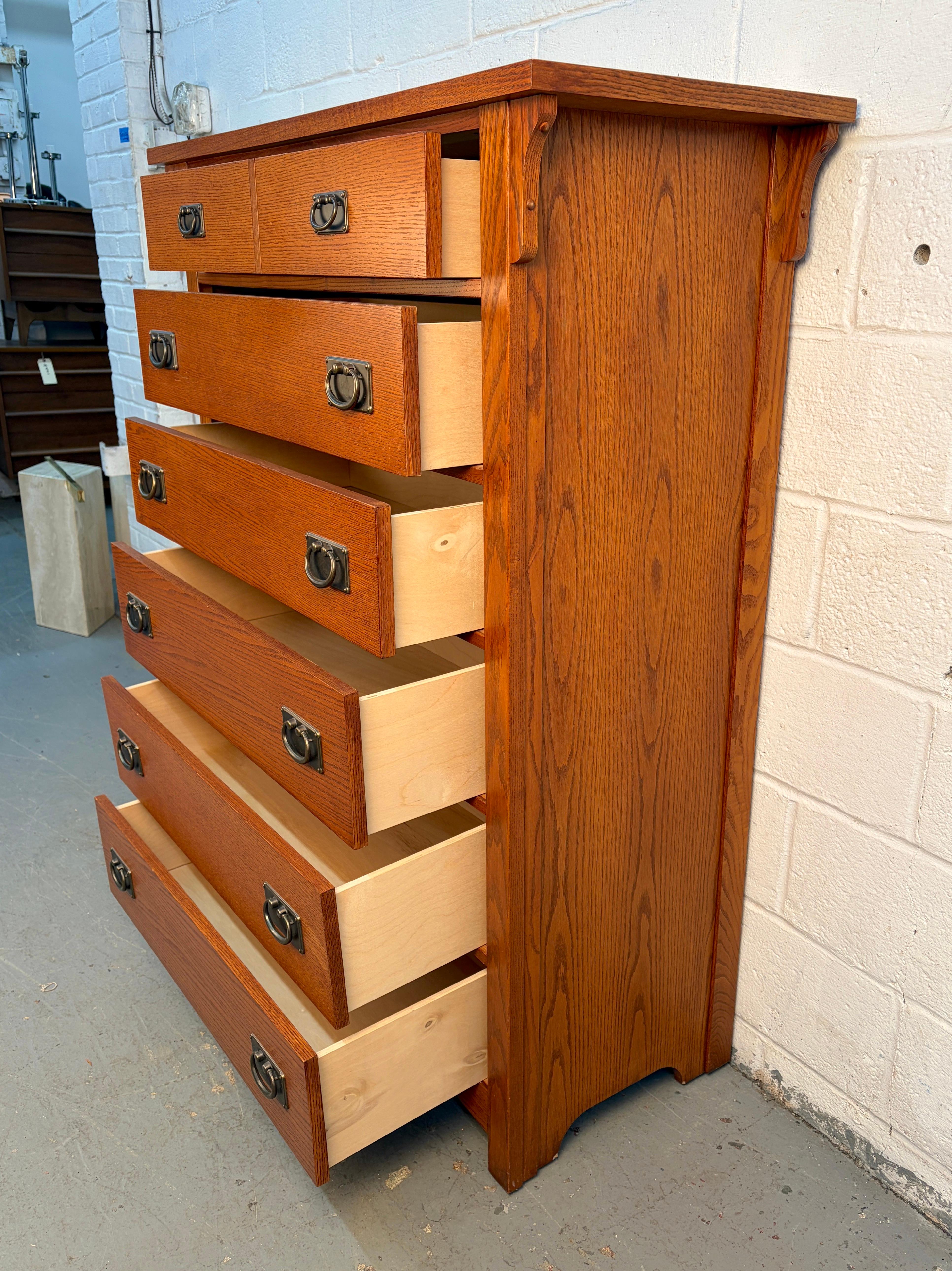 Mission Oak Highboy Dresser by Vaughan Bassett en venta 6