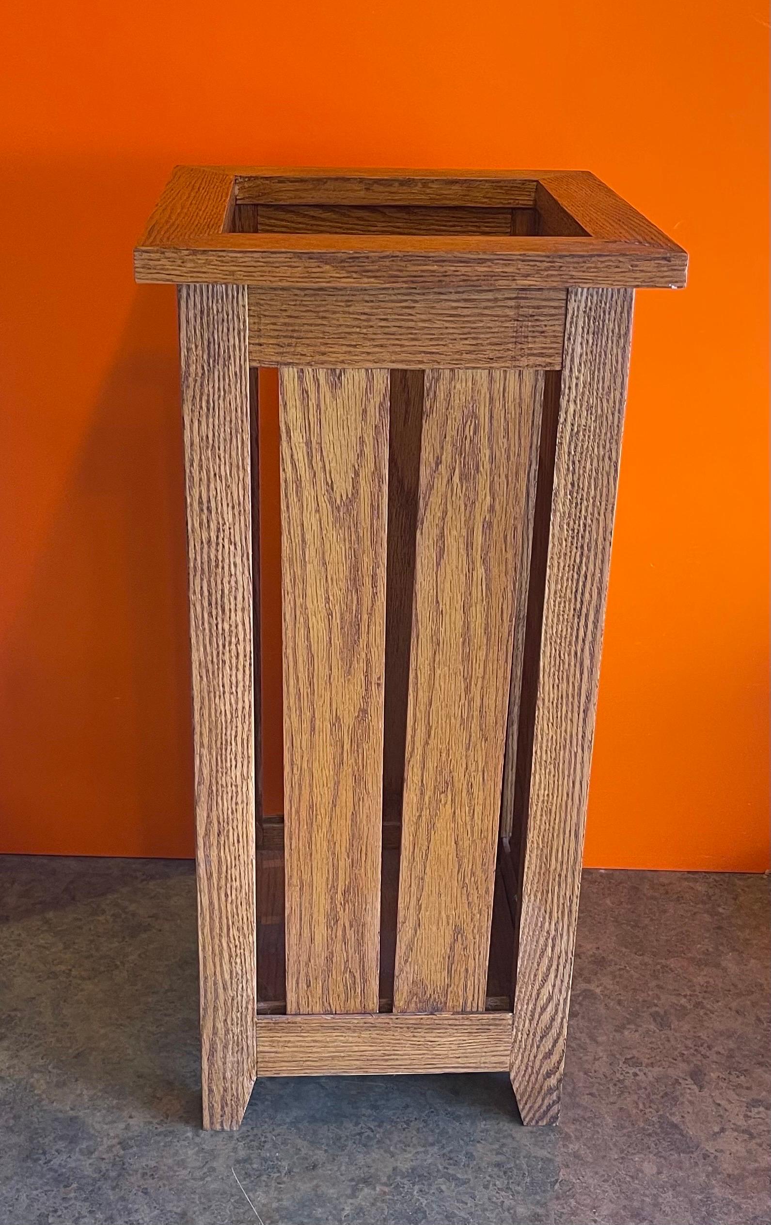 Mission Style Quarter Sawn Oak Umbrella Stand by D.R. Ball For Sale at 1stDibs | mission ...