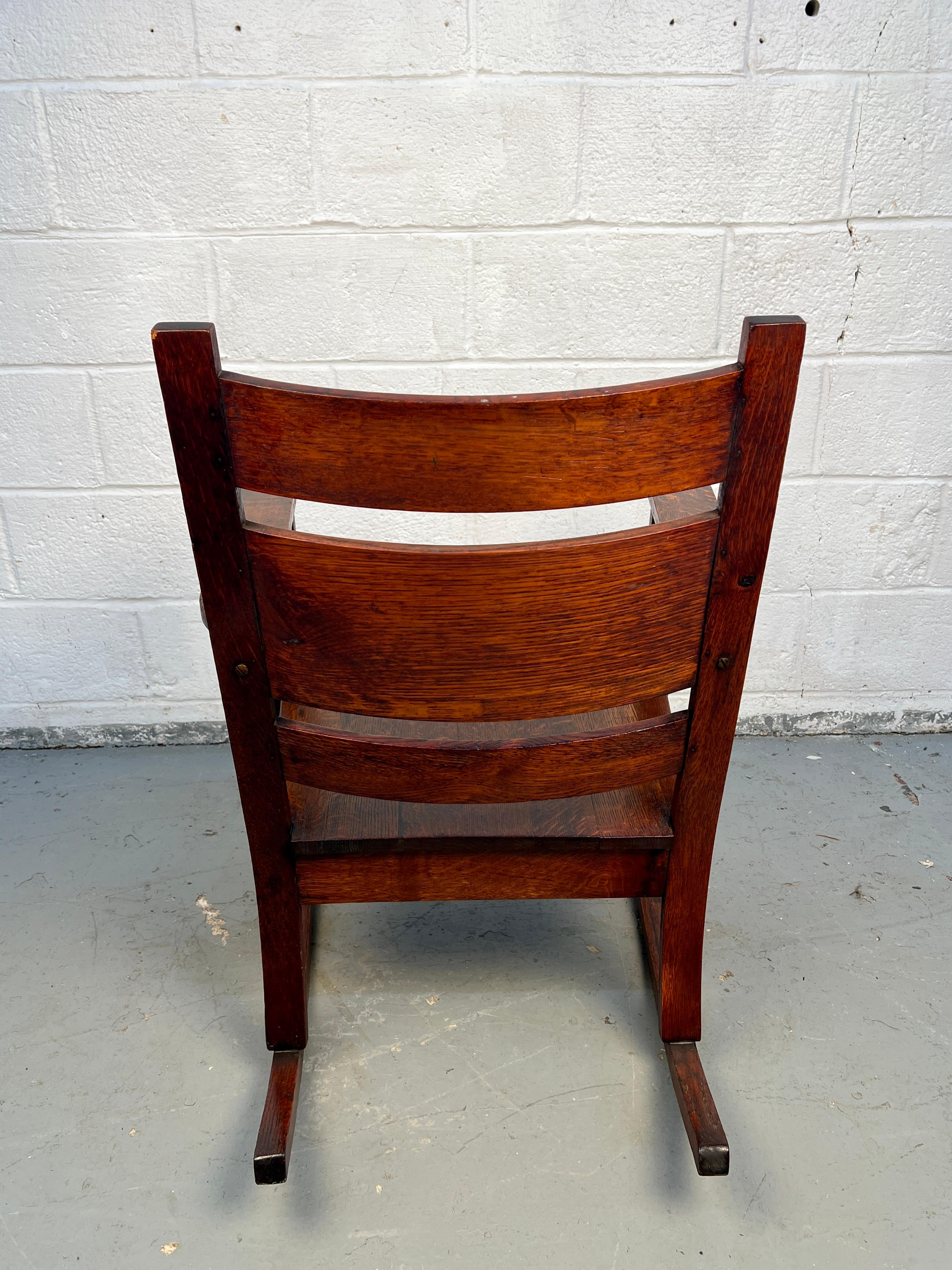 Mission Style Schaukelstuhl in Eiche (20. Jahrhundert) im Angebot