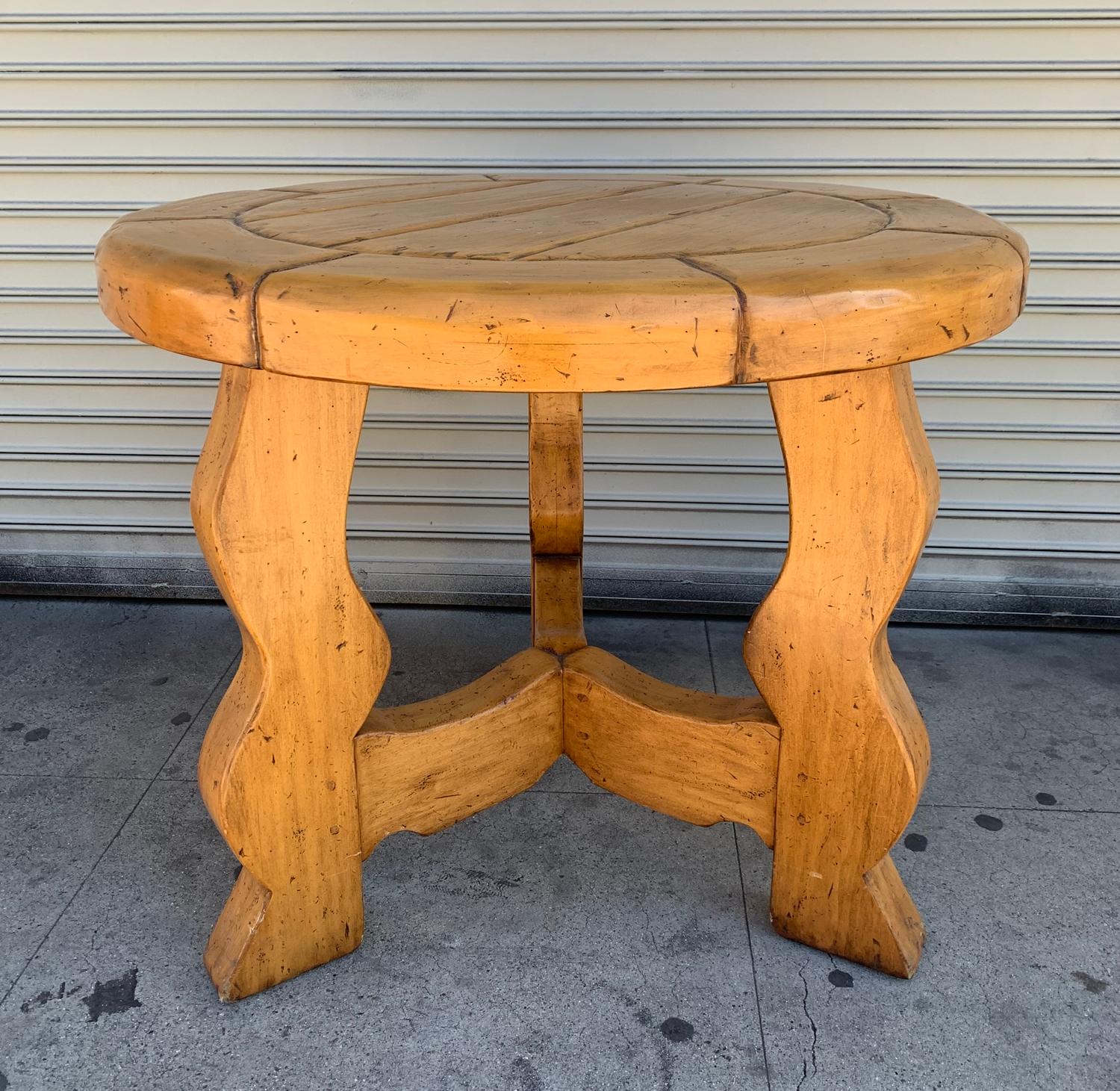Beautiful dining tables designed and manufactured by Ellis Woods in Arizona, the table is made out of thick solid oakwood, the table can fit four people.
The piece is very chunky and in shows very well, there are a few marks on the table top,