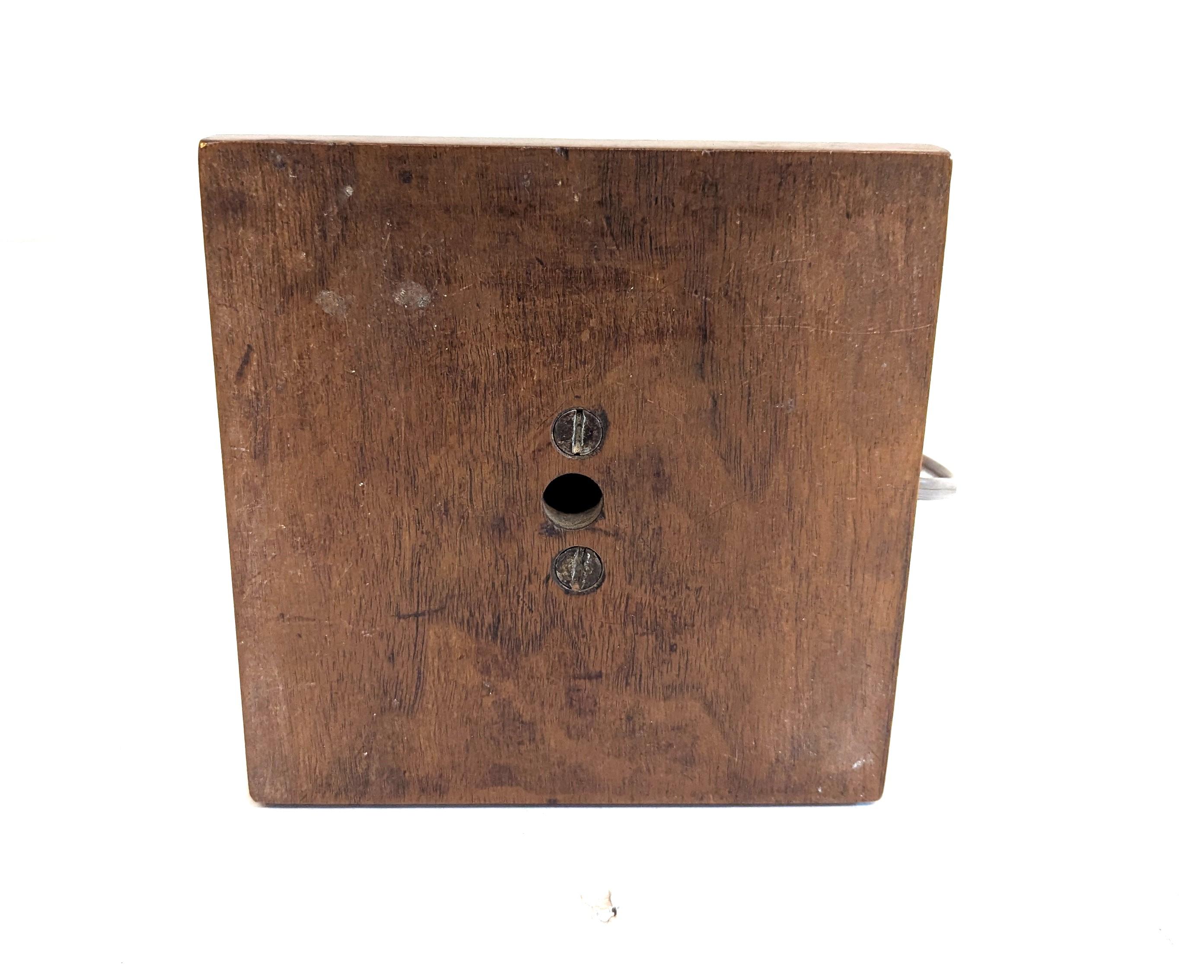 Mission Style Table Lamp 1940 In Good Condition For Sale In New York, NY