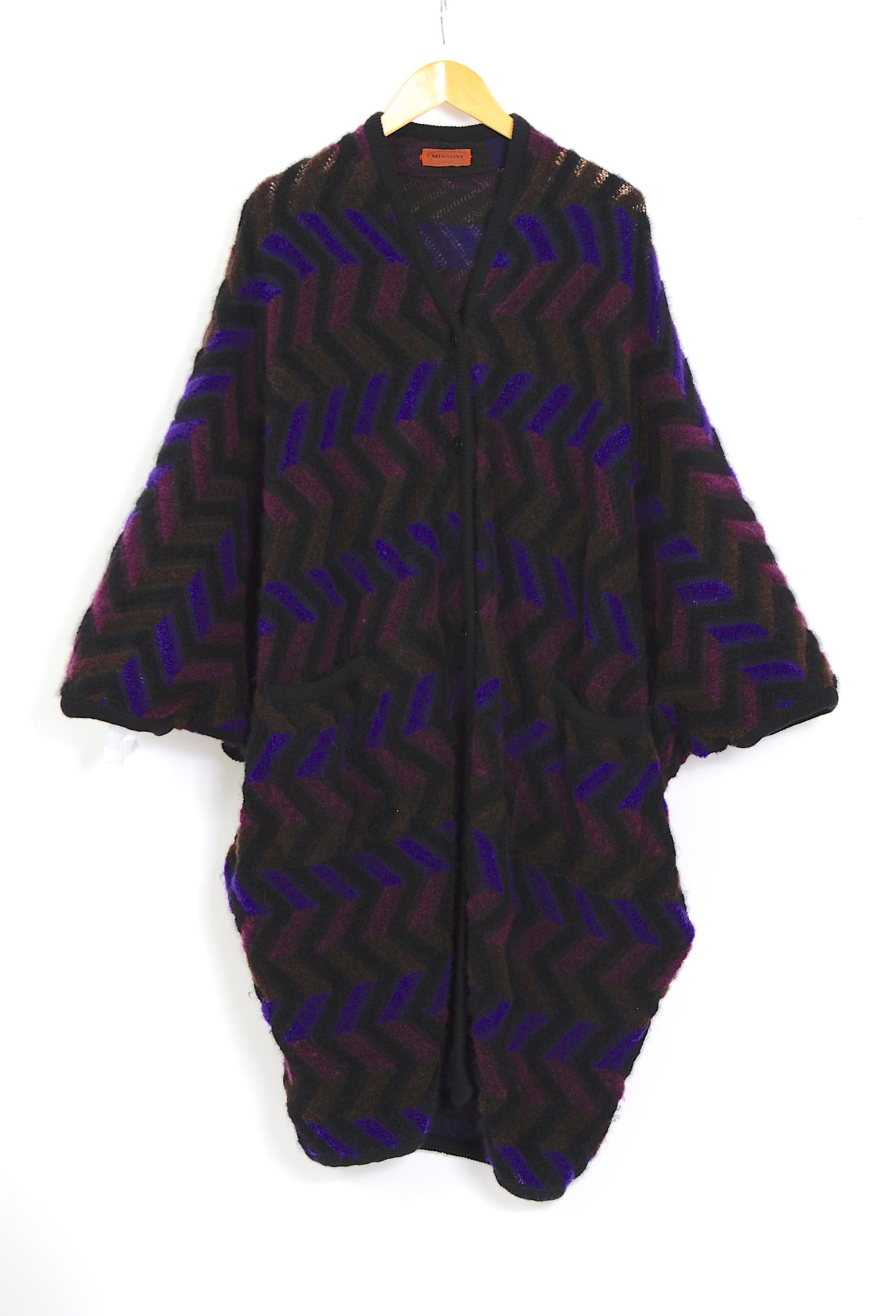 Missoni vintage 1980s multi-color batwing sleeves oversized wool cardigan coat In Good Condition For Sale In Antwerp, BE