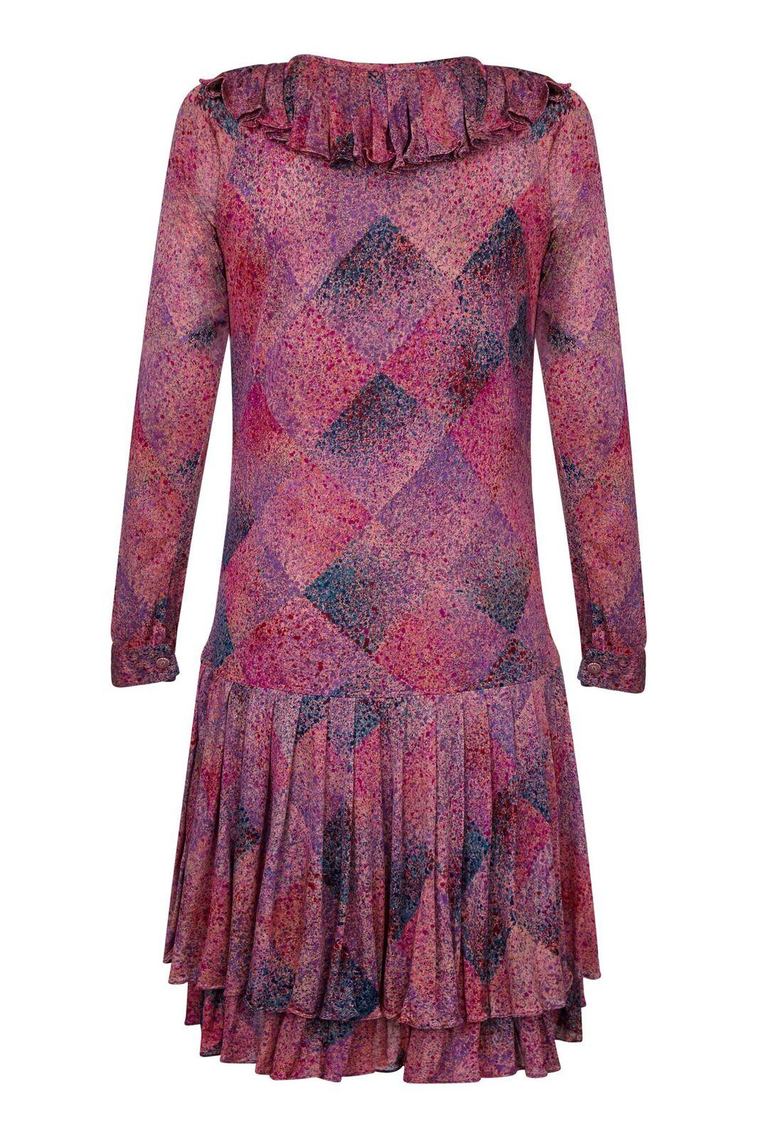 This charming 1970s silk harlequin print dress by Missoni showcases an unusual print and is in beautiful condition. The silk jersey has a subtle mottle effect harlequin print in soft shades of lilac, rose pink, navy and fuchsia and is styled with a