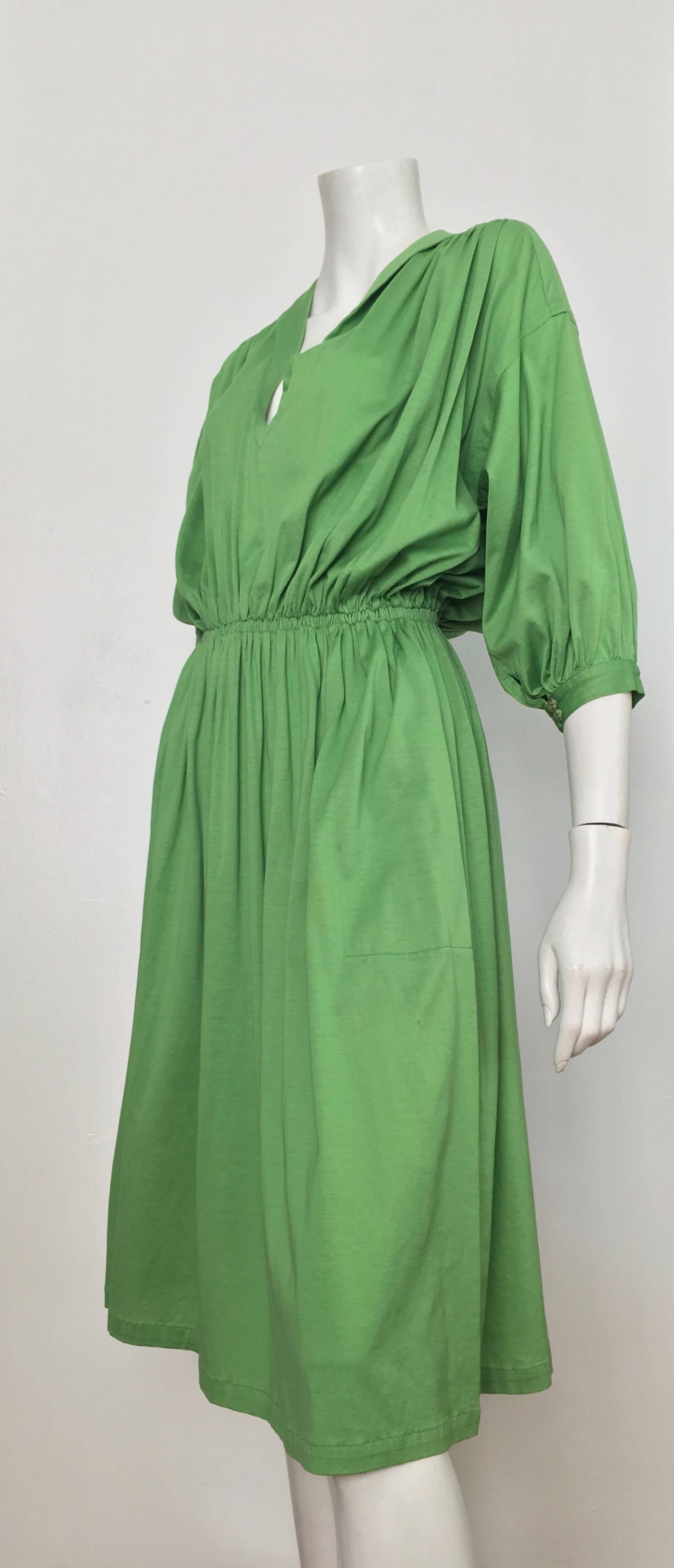 Missoni 1980s Green Cotton Casual Day Dress with Pockets Size Small. For Sale 5