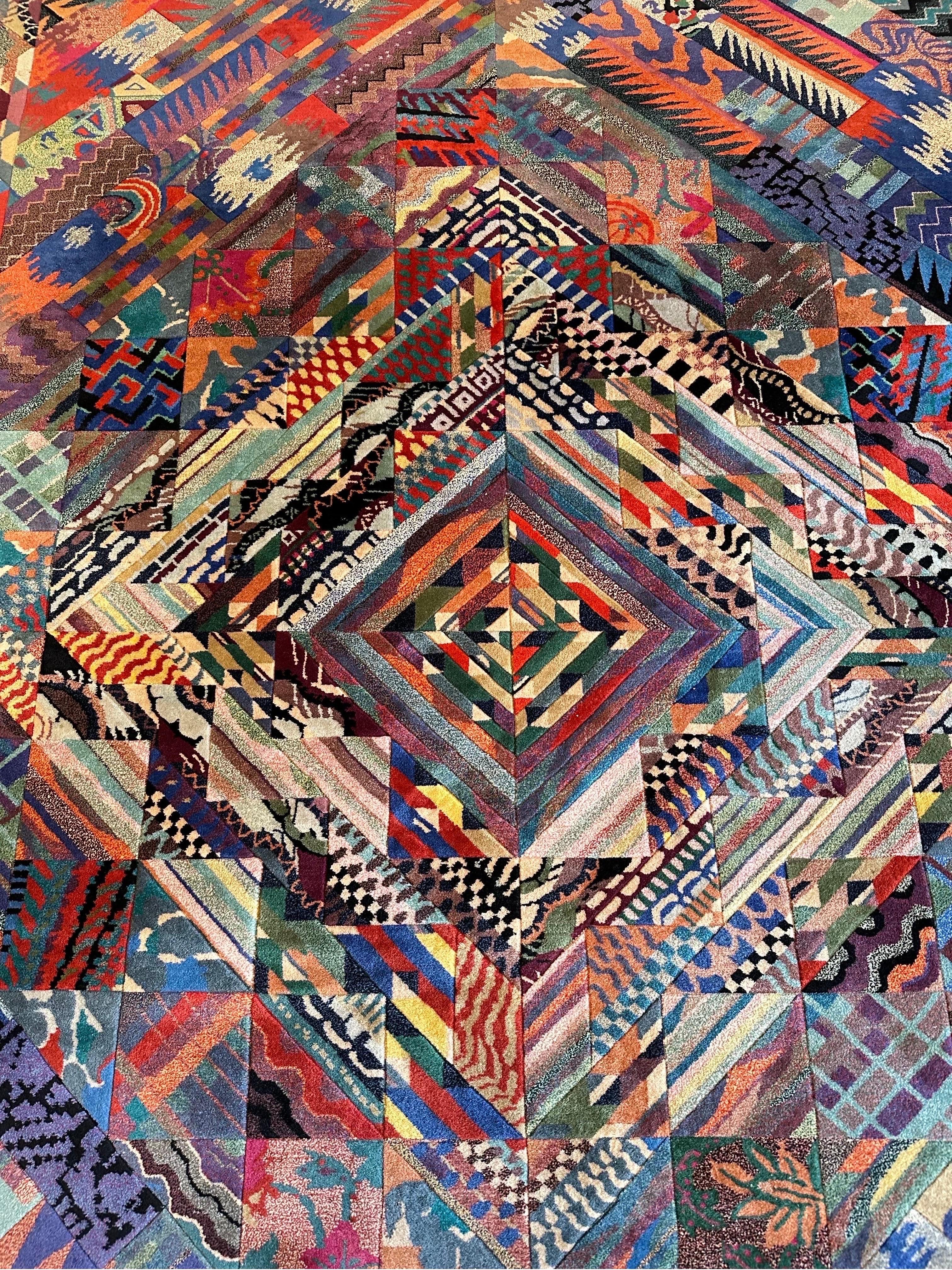Der Missoni Casa Antares Teppich in Großformat, schöne Farbkombination Handgeknüpft Alle Wolle mit Missoni Signatur. 