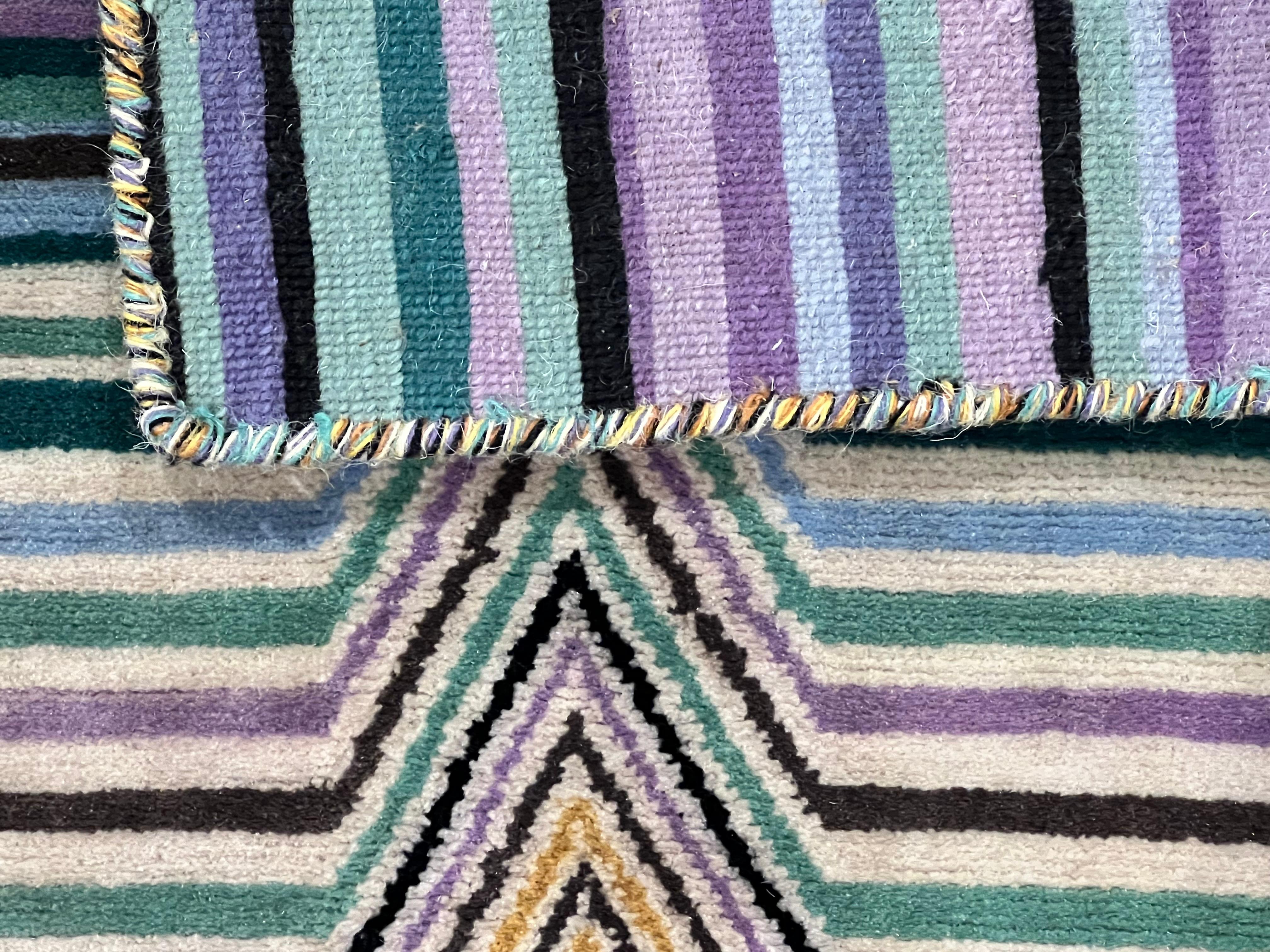 One of the iconic themes of Mason Misssoni's productions is reproposed in the carpets of the Saguaro collection (large cacti). Carpets hand-knotted in India and signed Missoni Art. The wonderful and elegant chromatic game that includes the shades of