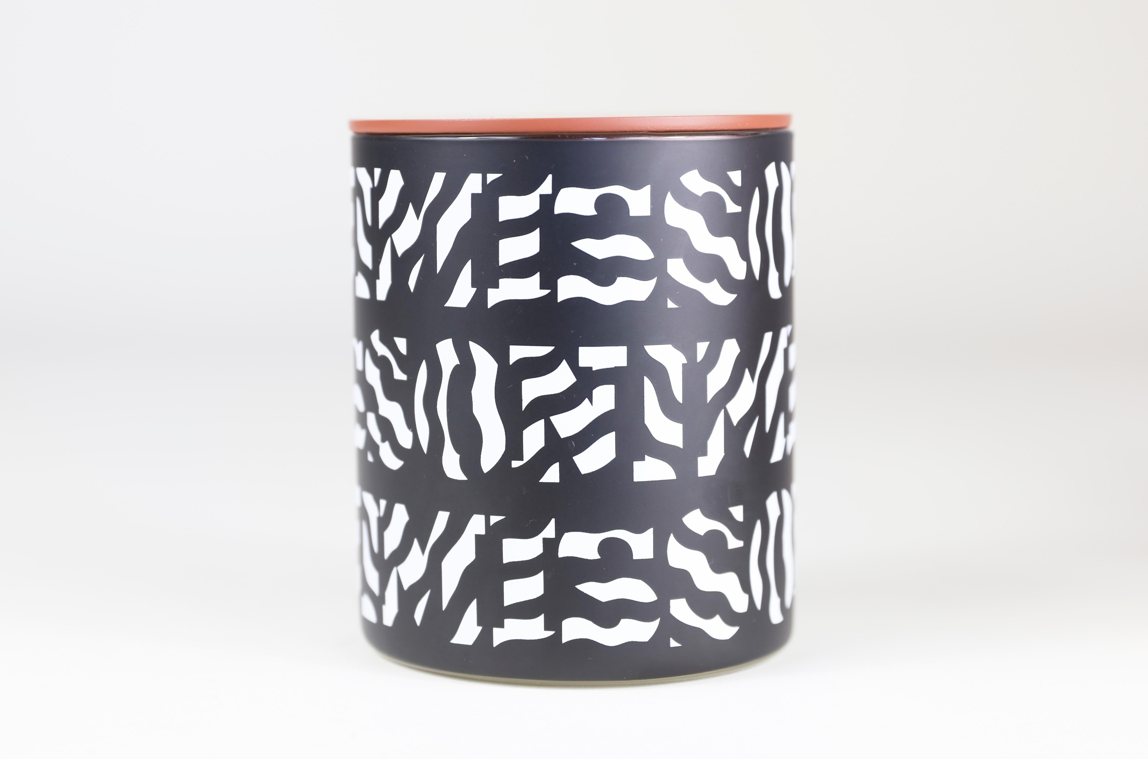 Missoni Bianconero Candle - scents of Tarocco orange and bay leaves blended with crushed peppercorn and warm olive wood.