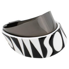 Bracelet jonc Missoni en lucite et métal noir et blanc, défilé printemps 2014