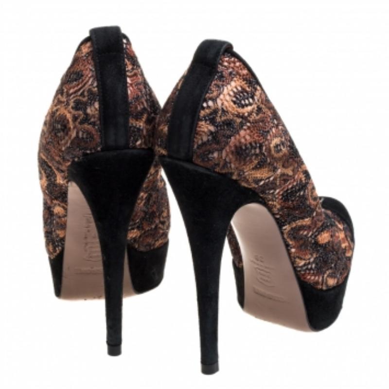 Missoni Black/Beige Lace and Suede Pointed Toe Platform Pumps Size 39 For Sale 3