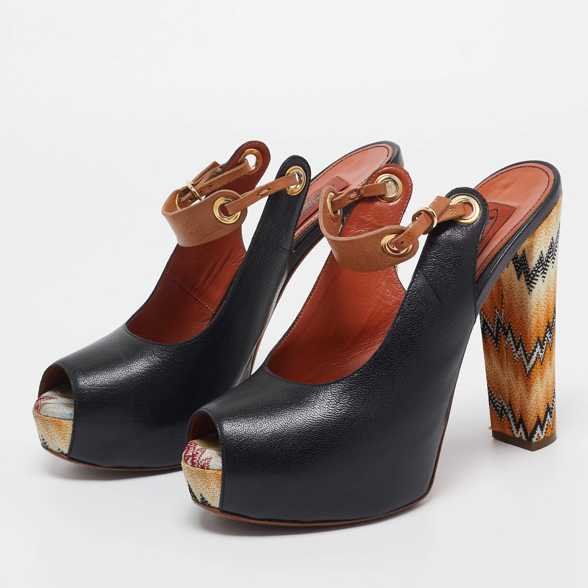Zeigen Sie einen eleganten Stil mit diesem Paar Pumps. Diese eleganten Schuhe sind aus hochwertigen Materialien gefertigt. Sie sind auf robusten Sohlen und schlanken Absätzen aufgebaut.