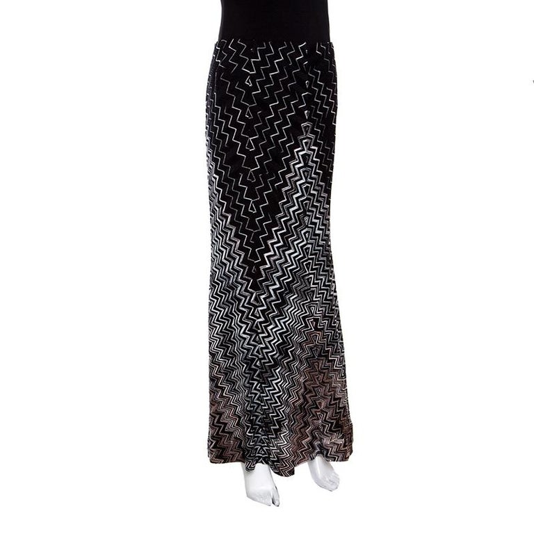 Missoni Black Chevron Pattern Knit Maxi Skirt M For Sale at 1stDibs