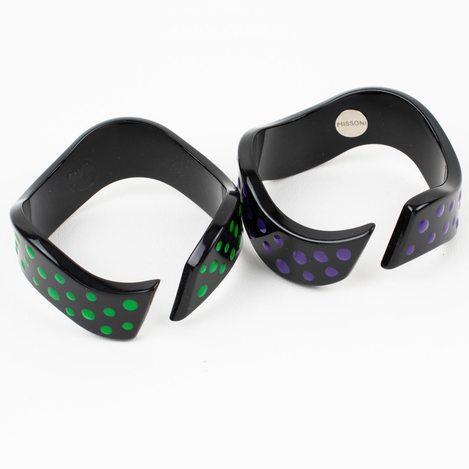 Missoni Black Lucite Resin Bracelet Bangle Purple and Green Dots, a pair In Excellent Condition For Sale In Atlanta, GA