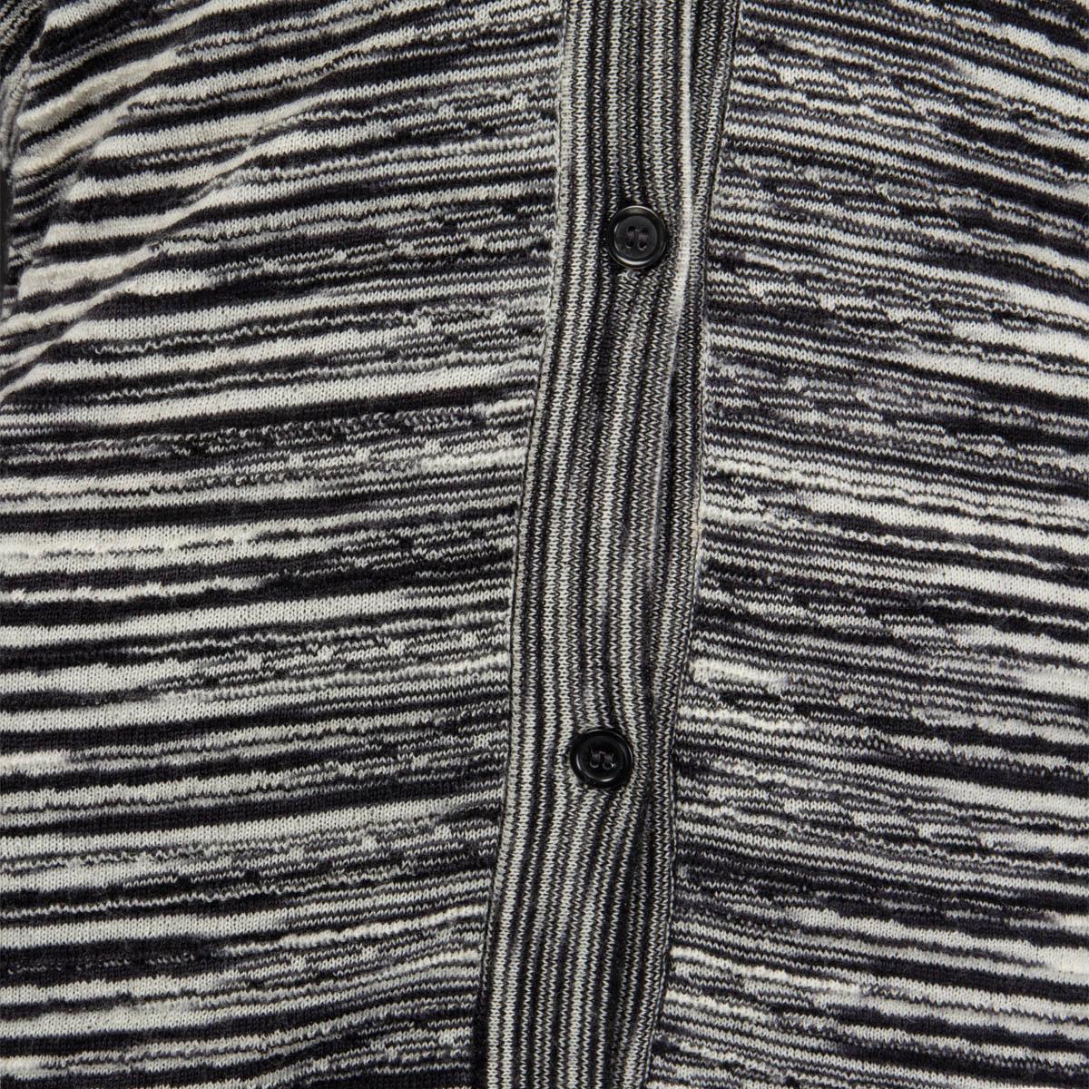 MISSONI negro y blanco mezcla de lana STRIPED Knit Cardigan Sweater 44 L en venta 1