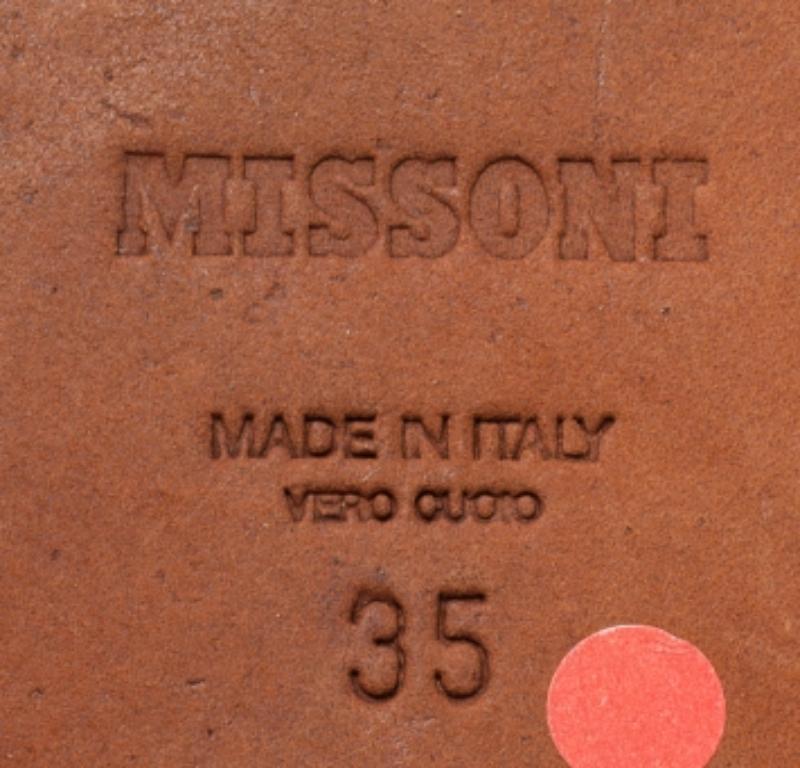 Marrone Missoni Blu/Cristallo scuro in tessuto e pelle con cinturino alla caviglia Sandali piatti misura 35 in vendita